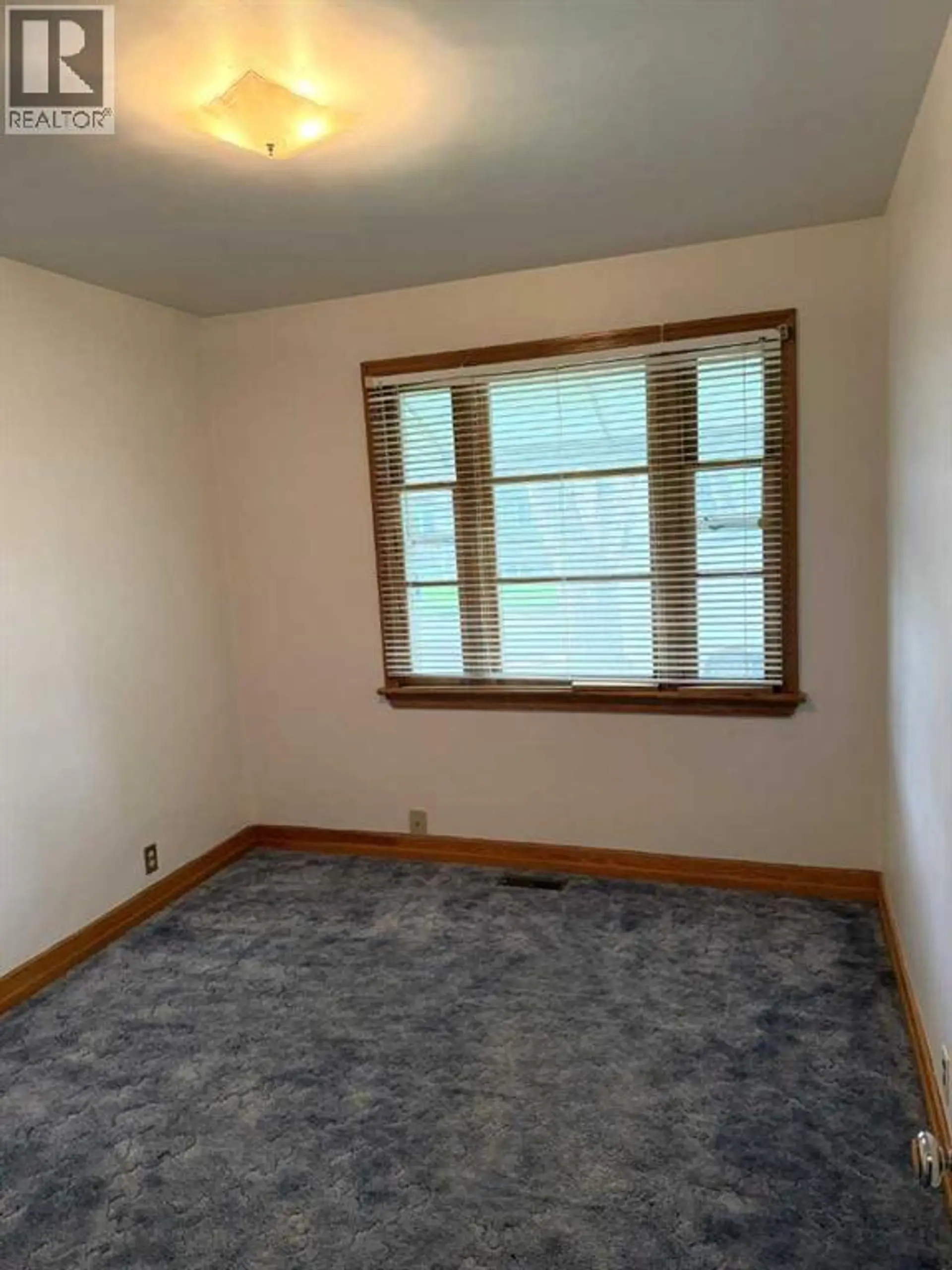 46 2 Street NW - Image 7