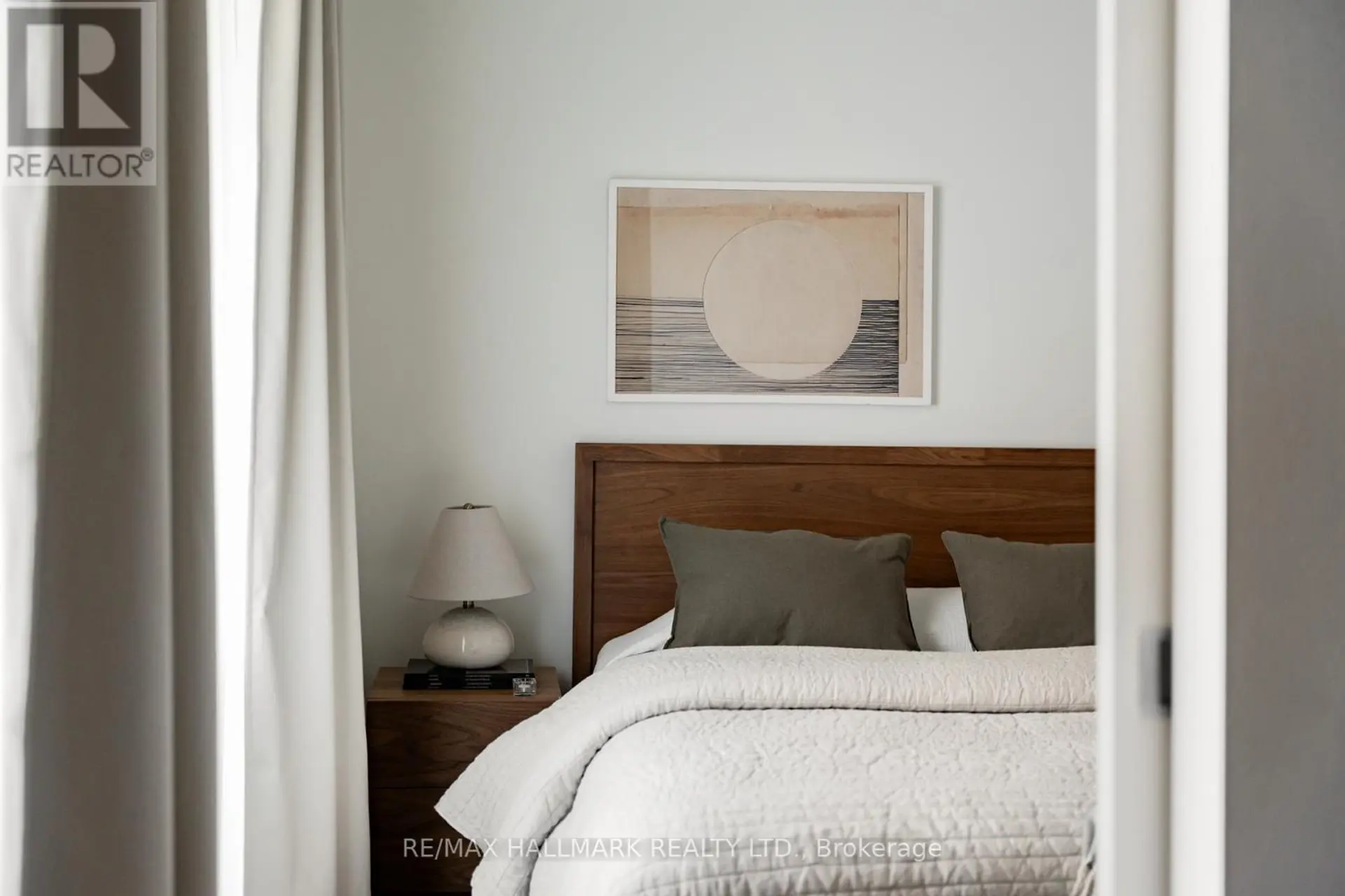 #201 60 HASLETT AVENUE - Image 8
