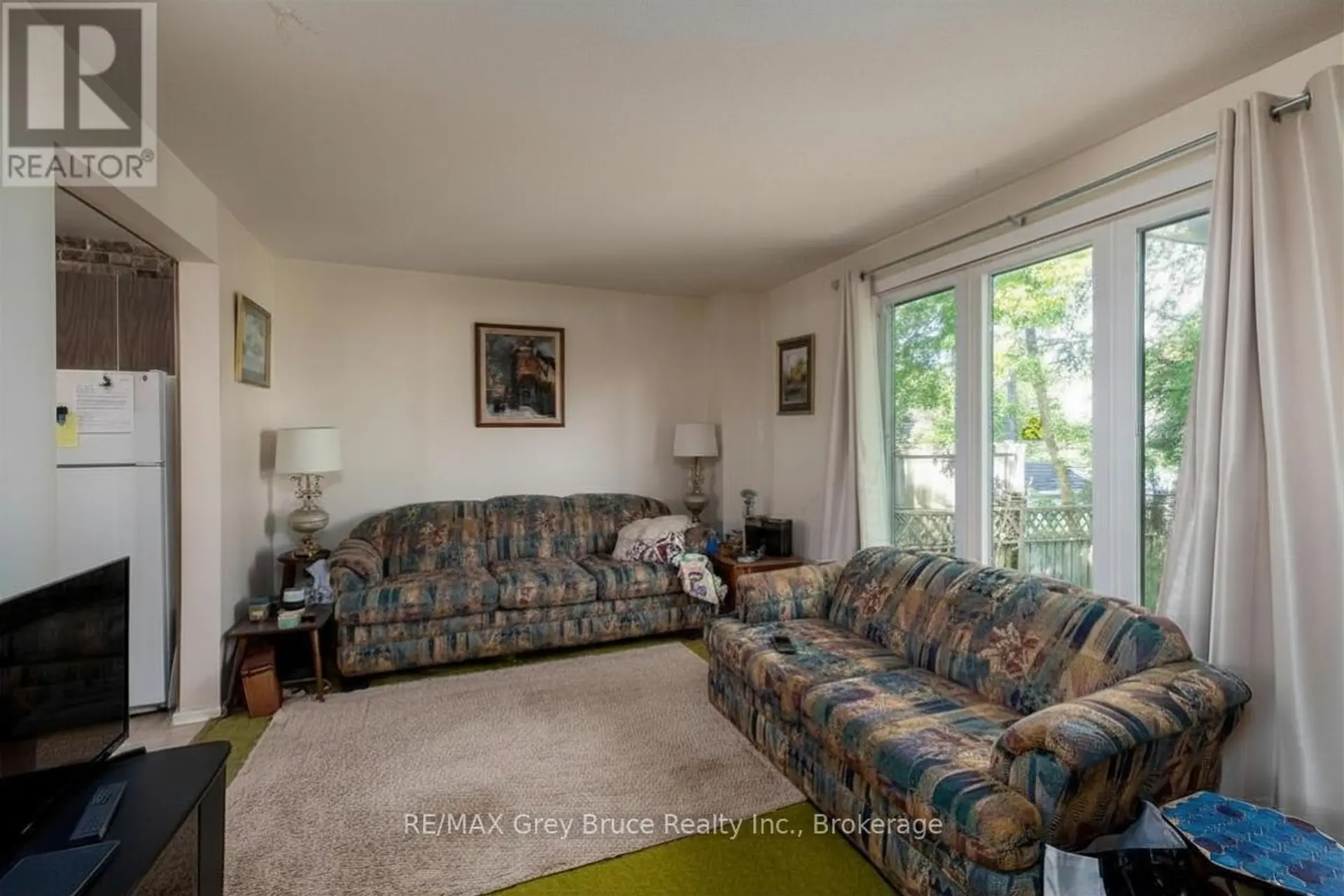 1068 11TH STREET E - Image 9