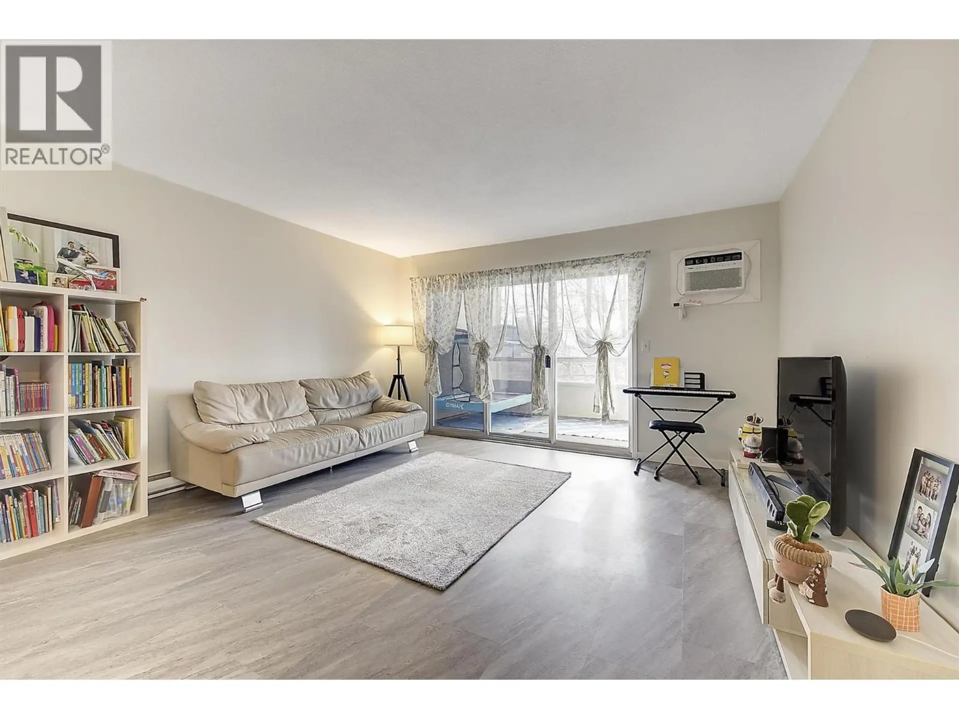 Property at #203 1534 Lawrence Avenue, Kelowna, BC