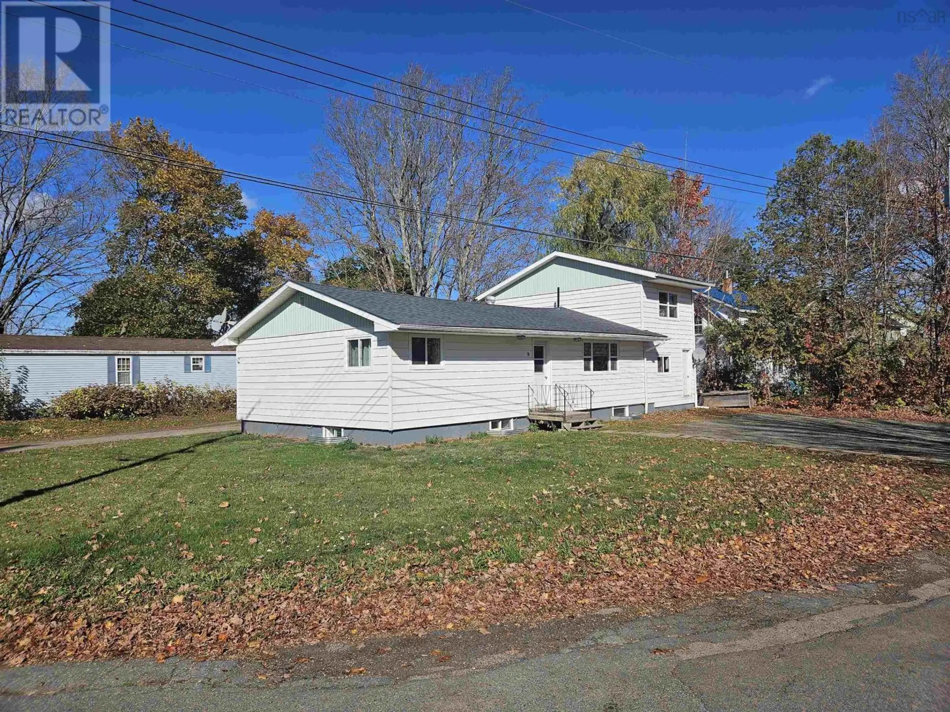9 Thompson Road - Image 2