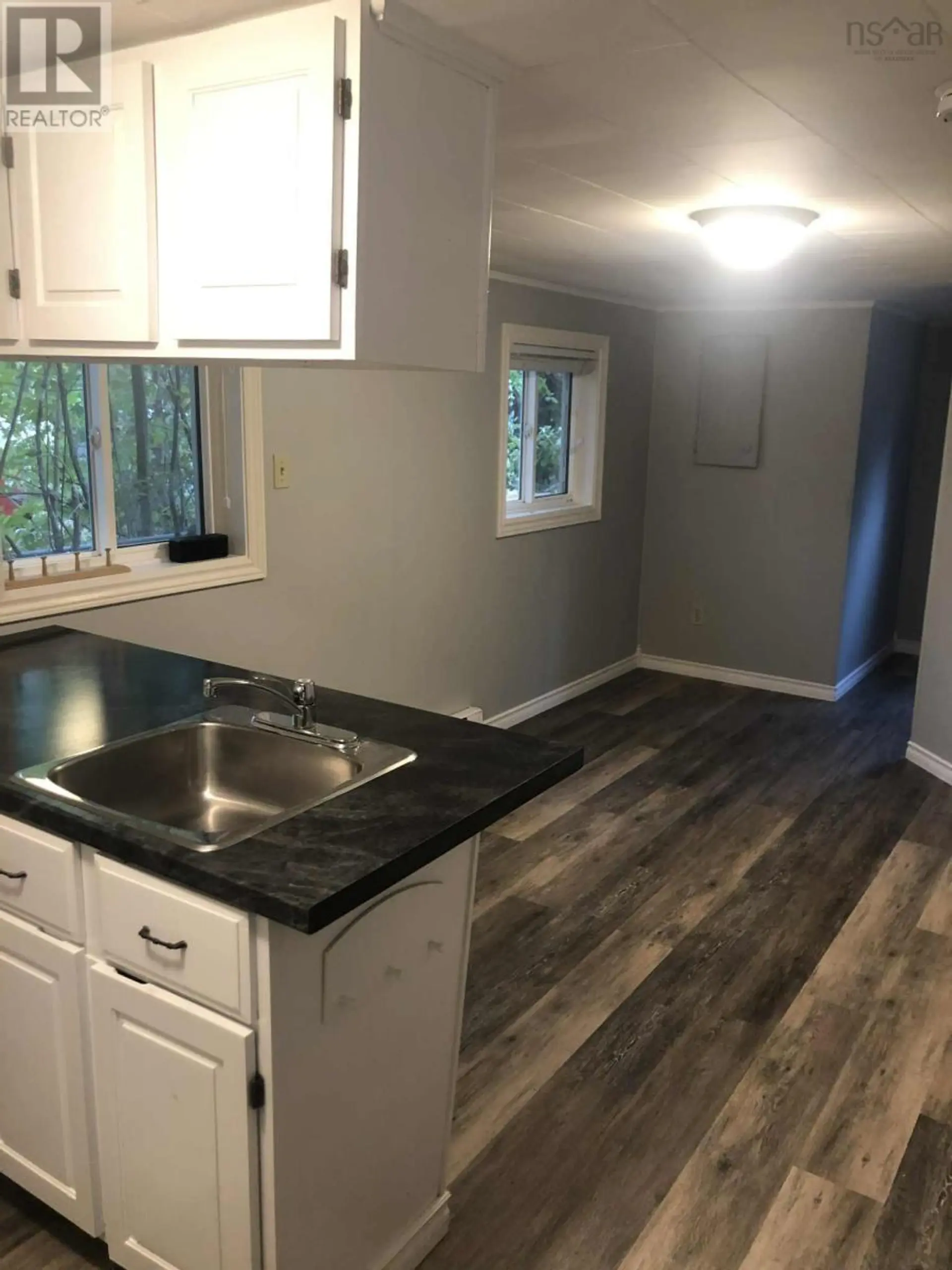 9 Thompson Road - Image 18