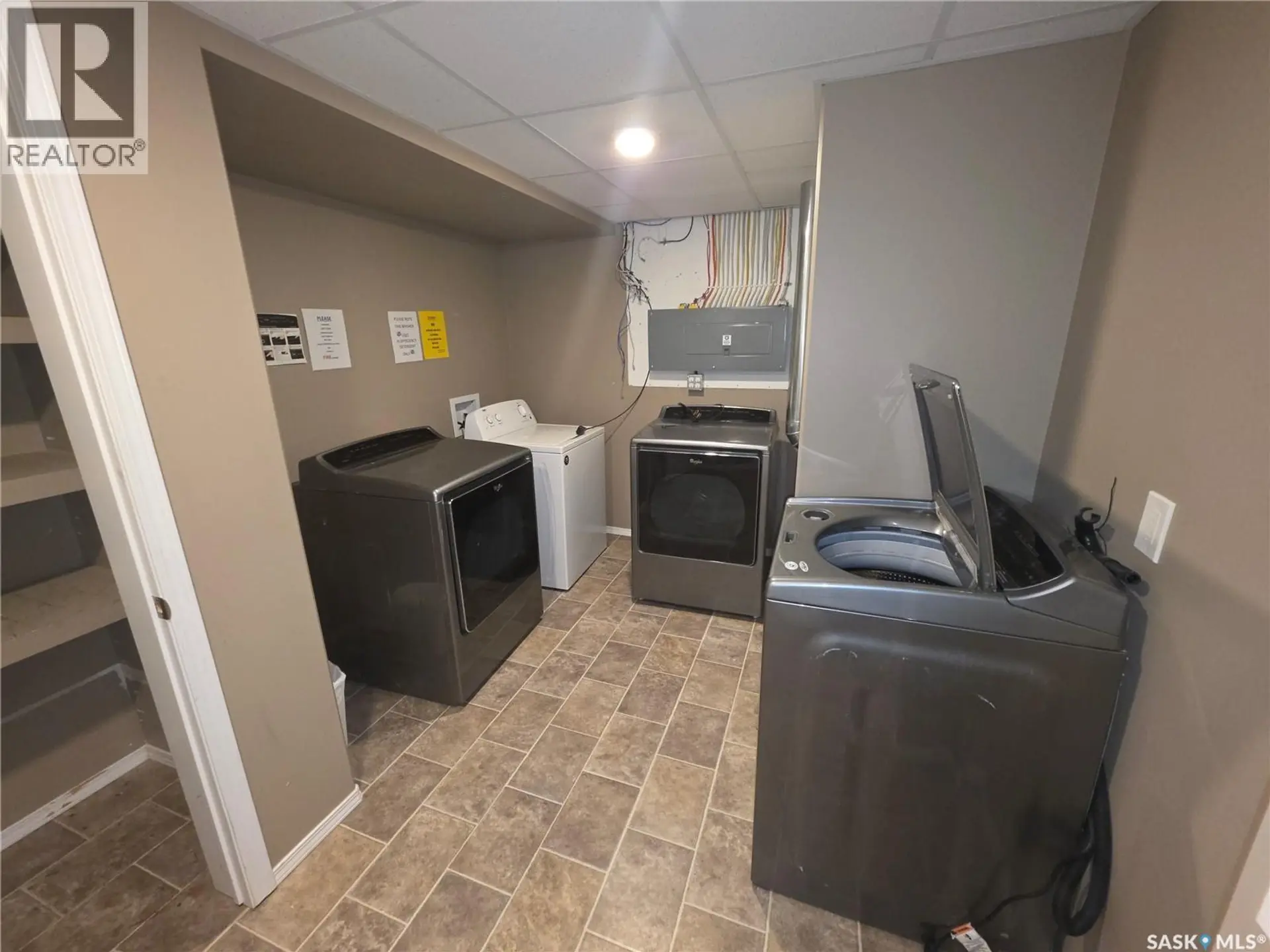 #716 Columbia AVENUE - Image 5