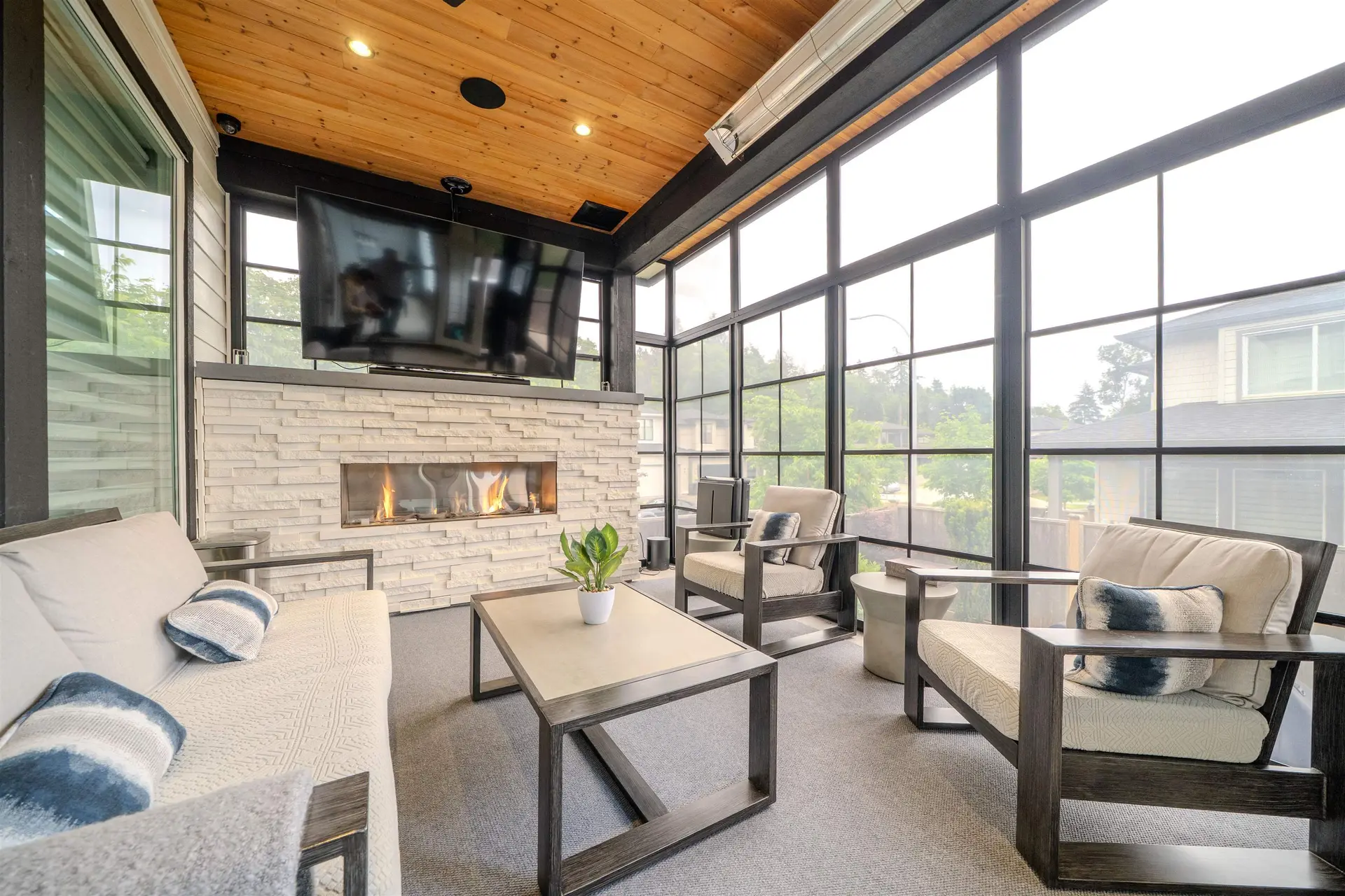 16232 10 Avenue - Image 17