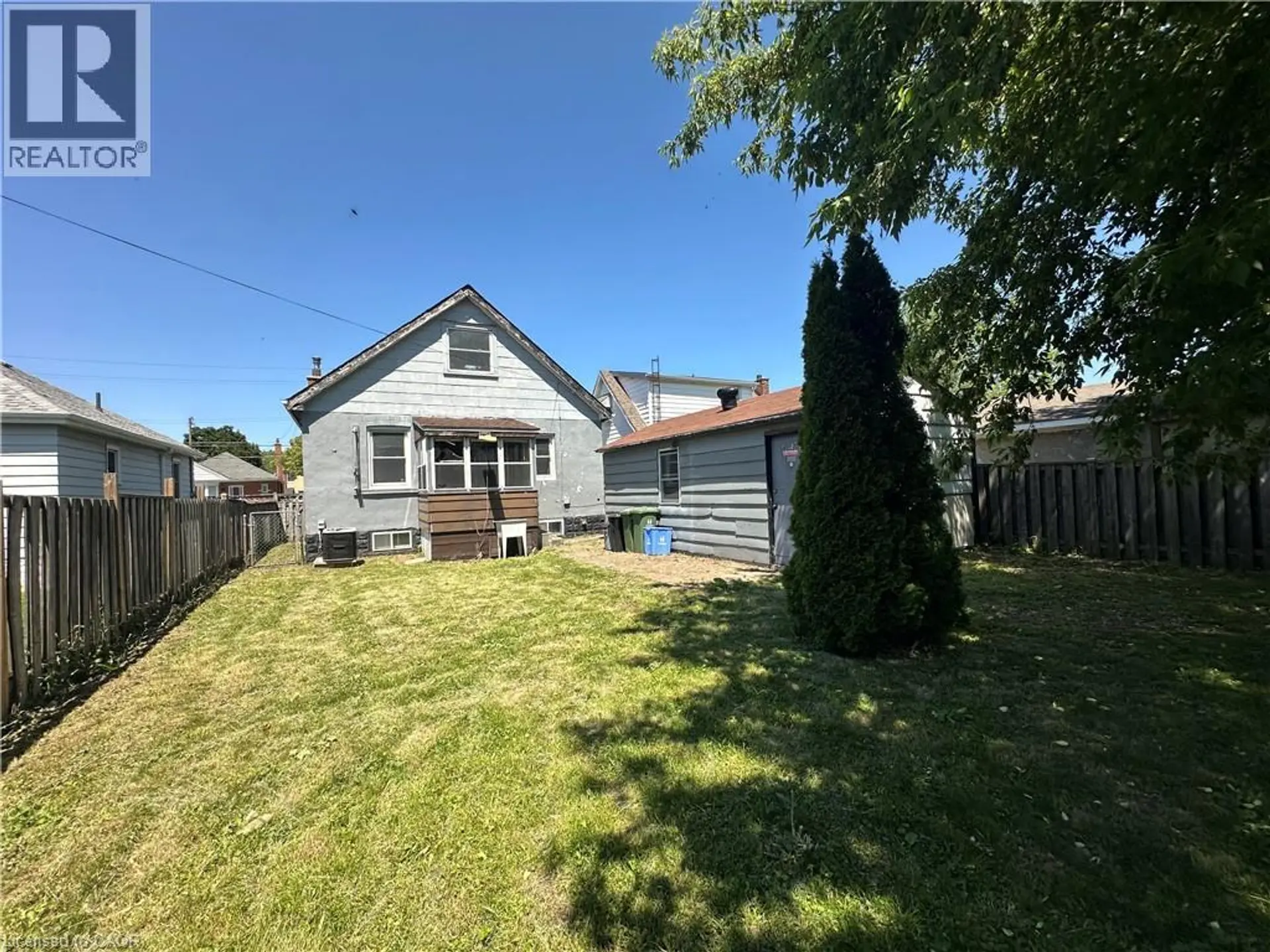 536 QUEENSDALE Avenue E - Image 4
