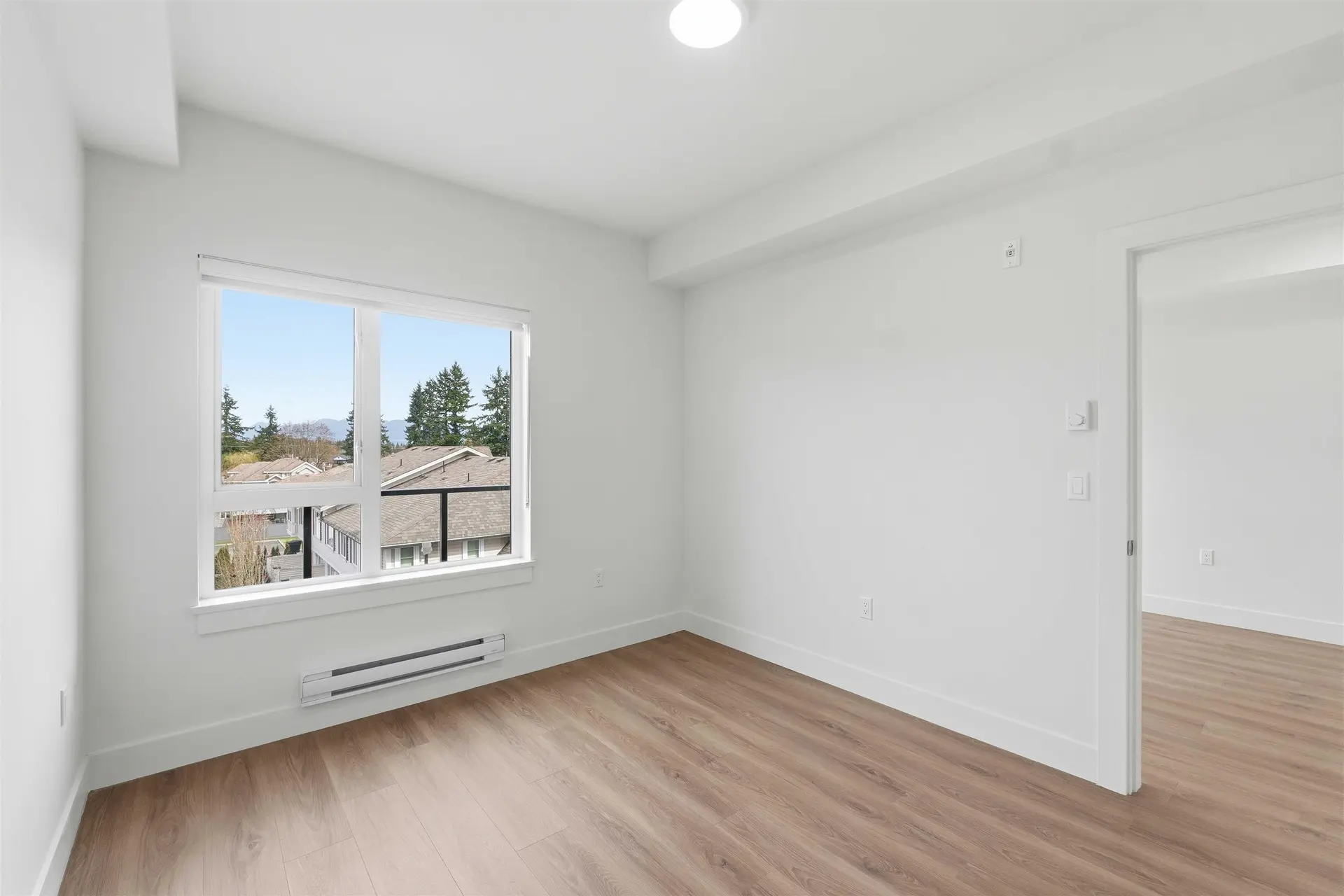 #414 15739 Fraser Highway - Image 4