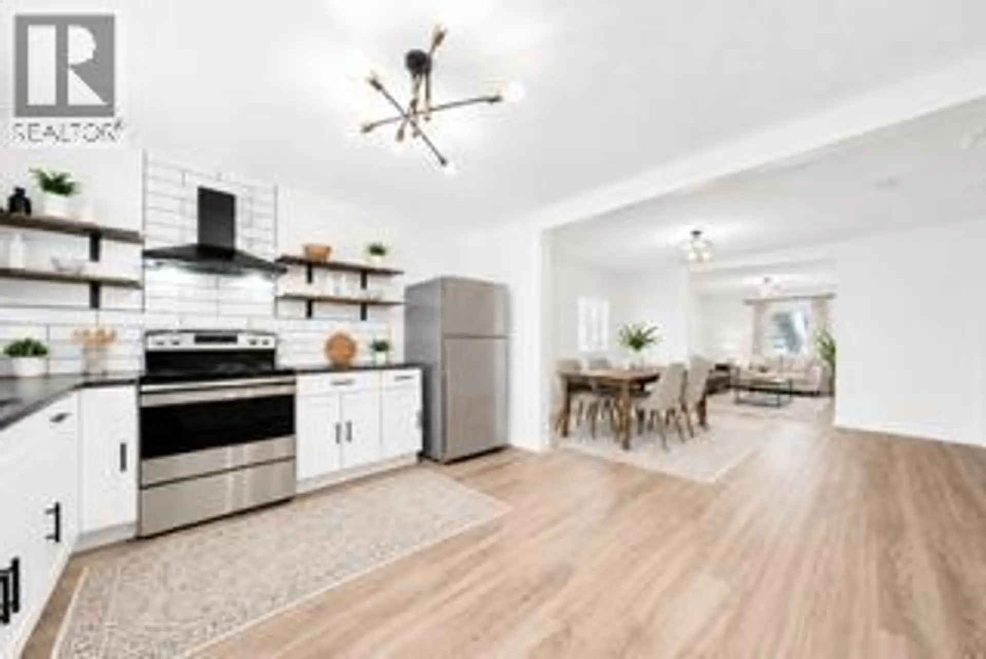 230 3 Street SE - Image 6