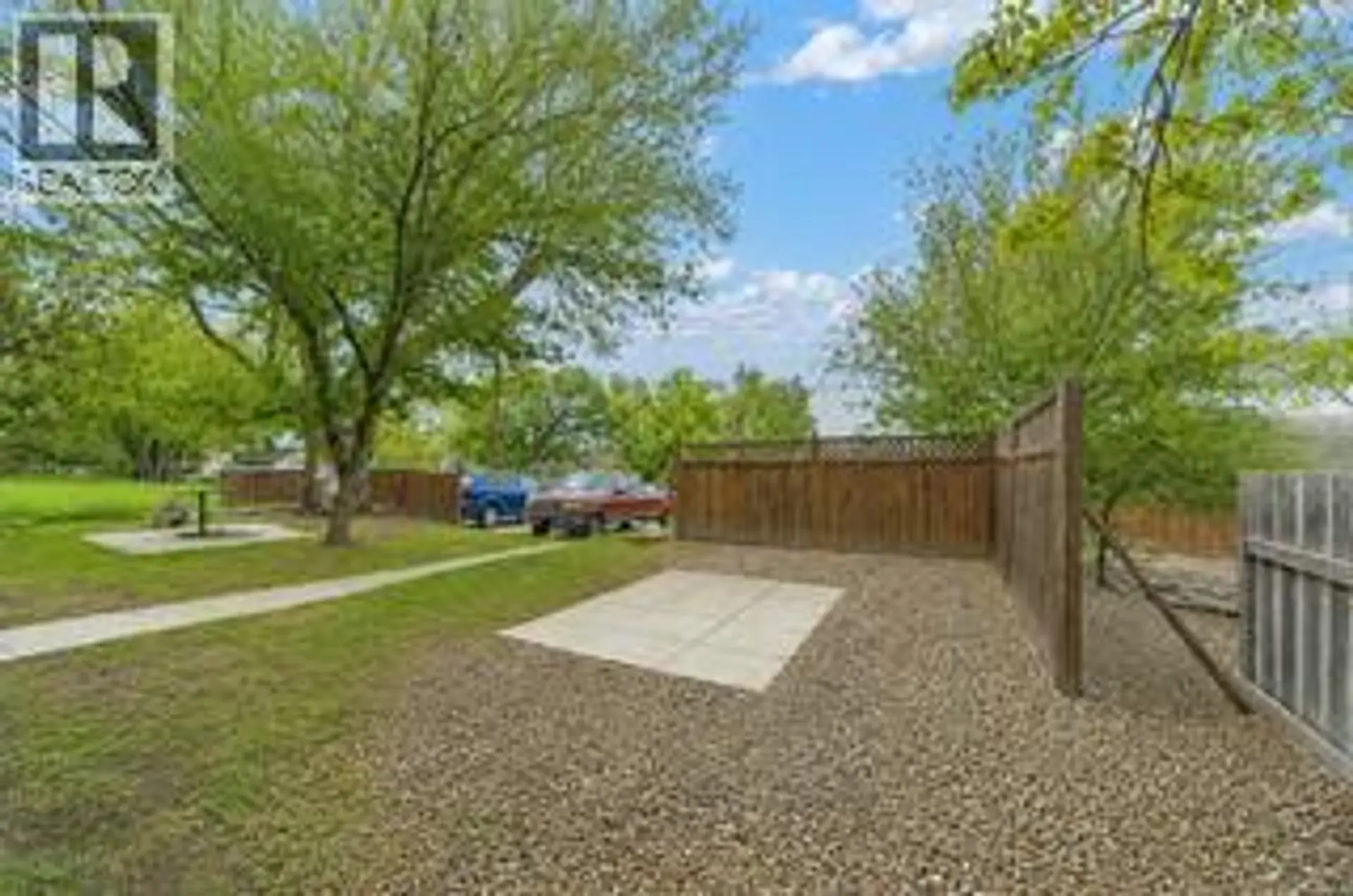 230 3 Street SE - Image 14