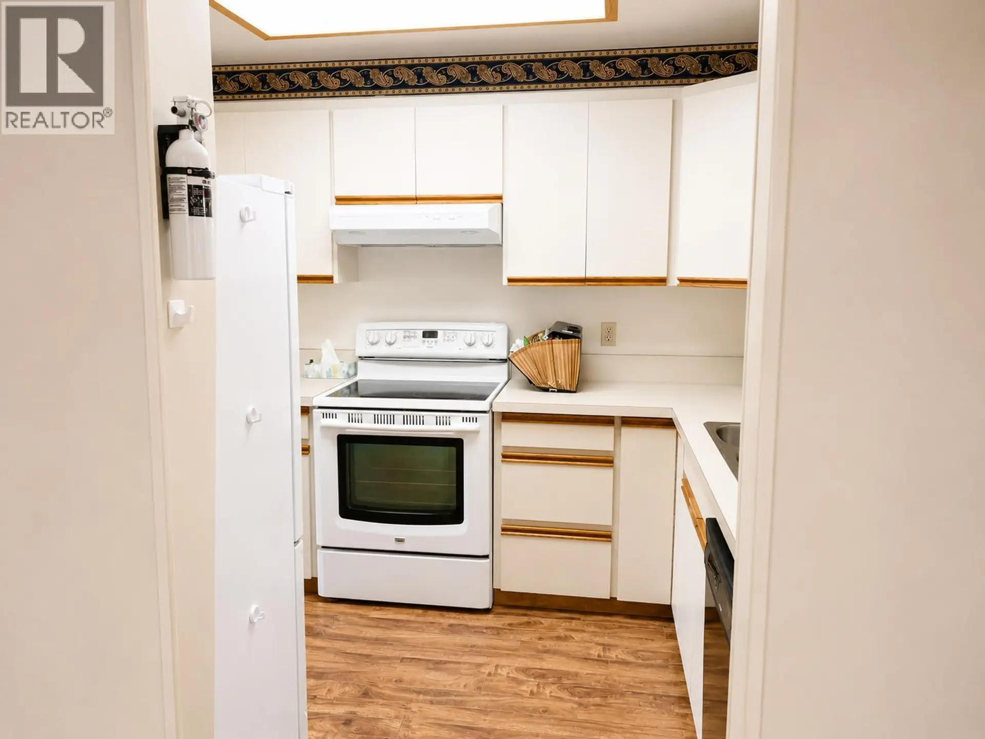 #2 815 11th Avenue - Image 4