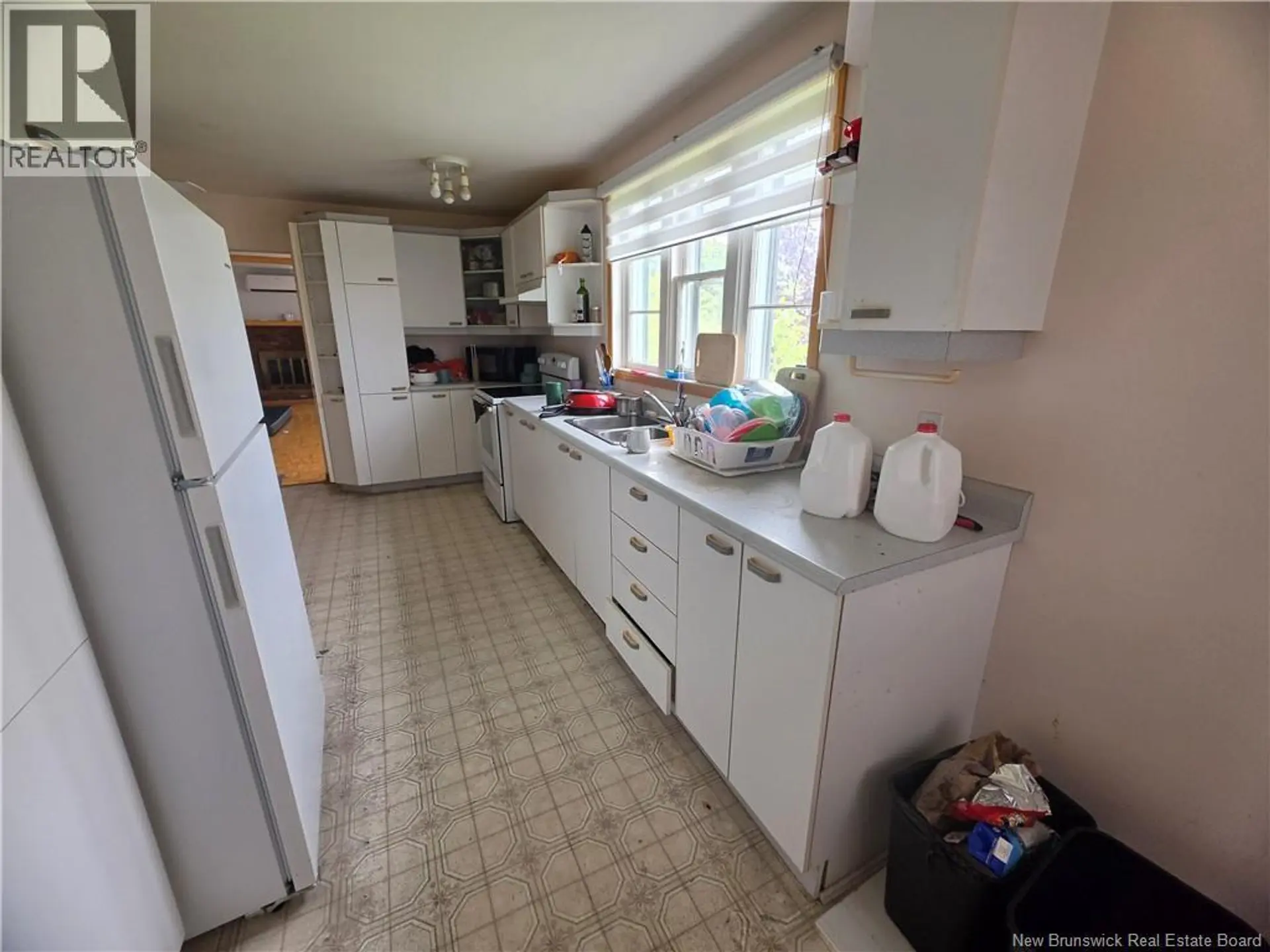 665 St Simon - Image 7