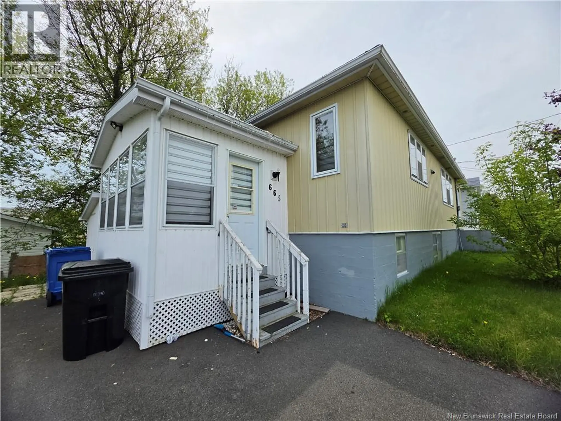 665 St Simon - Image 4