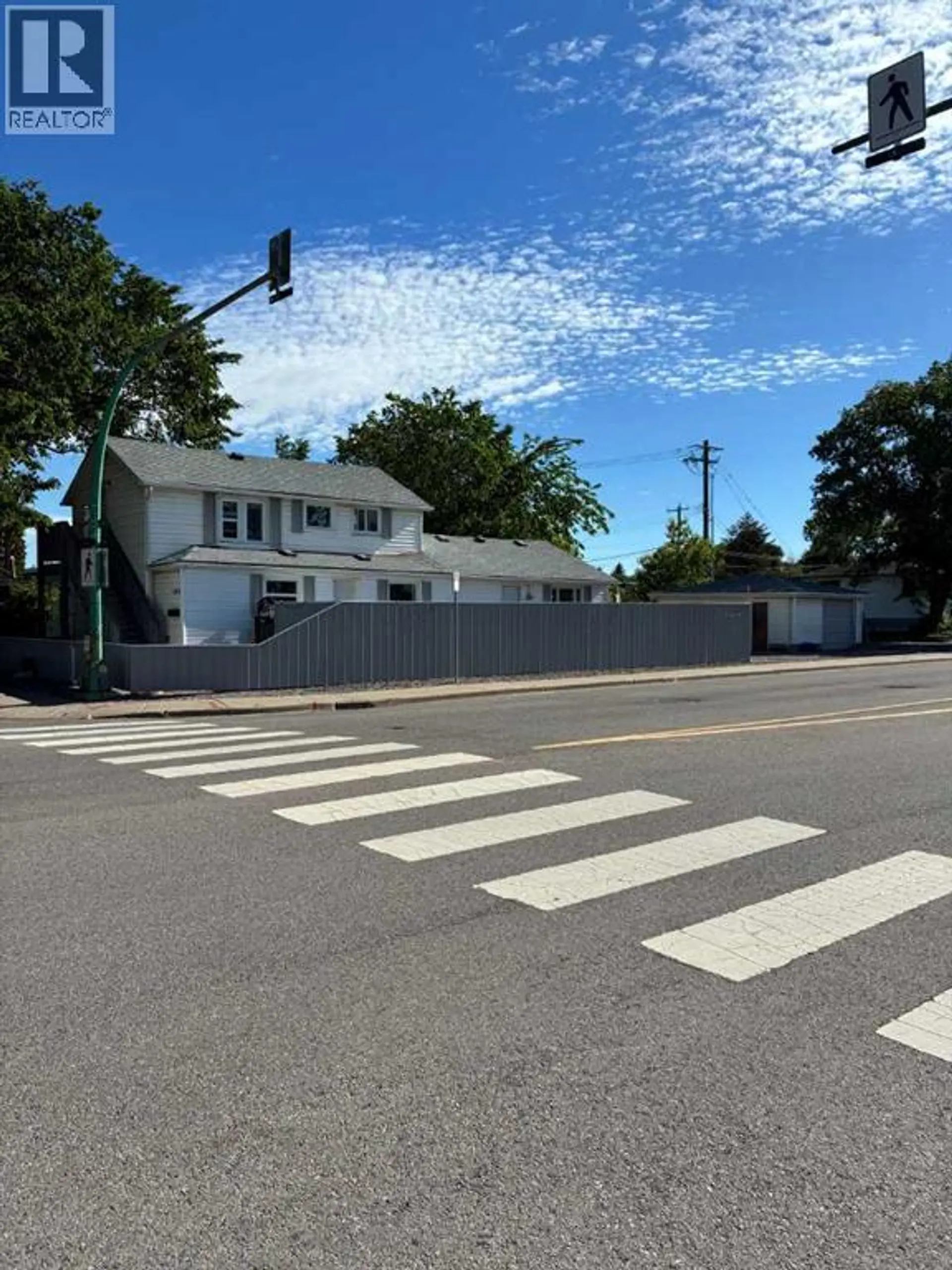 503 21 Street S - Image 4