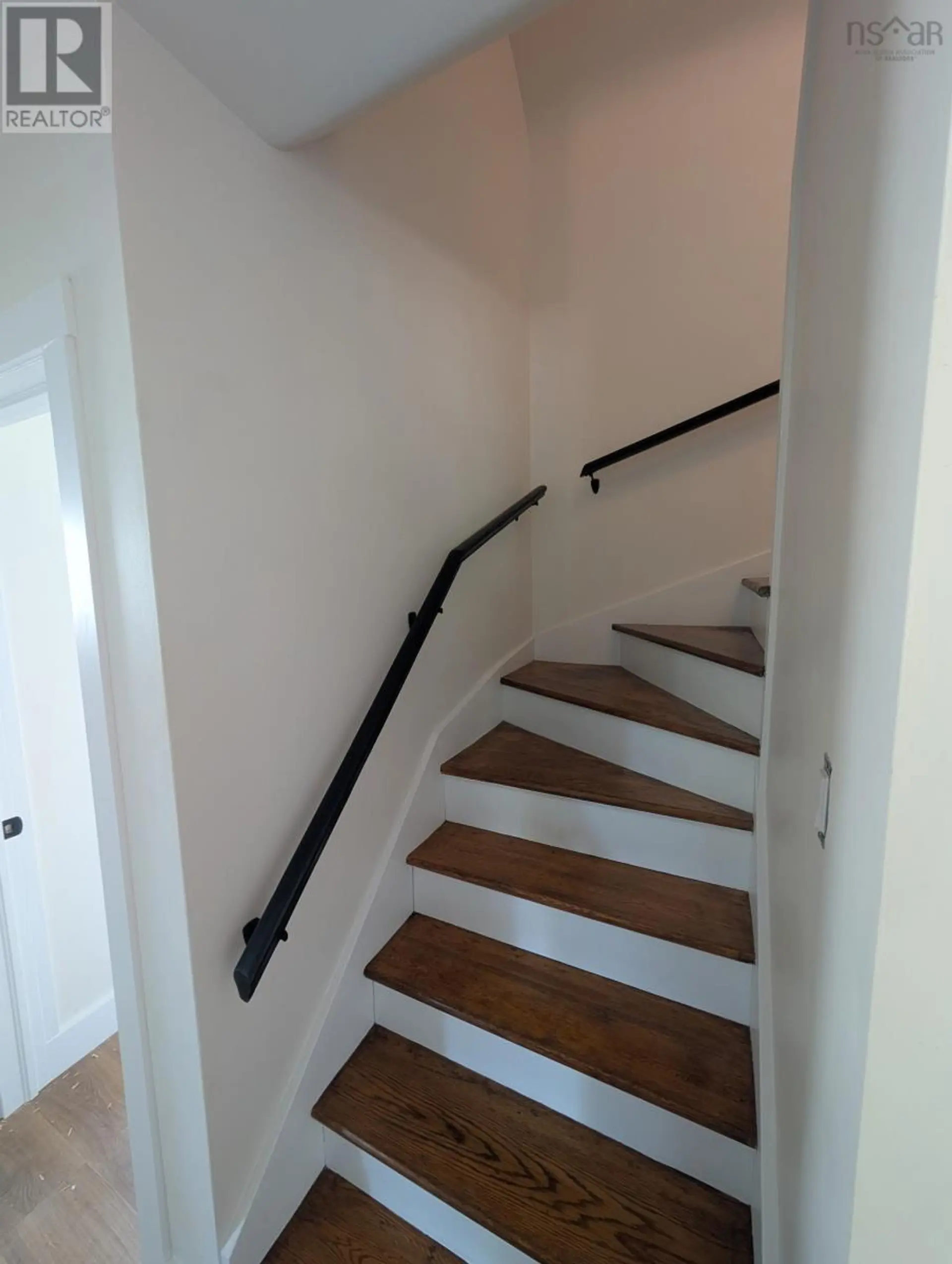 55 Archibald St - Image 11