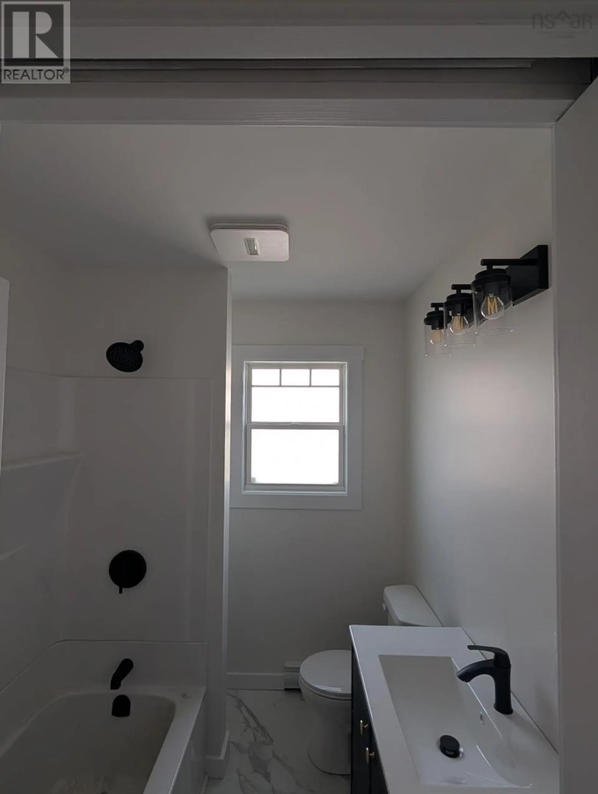 55 Archibald St - Image 9