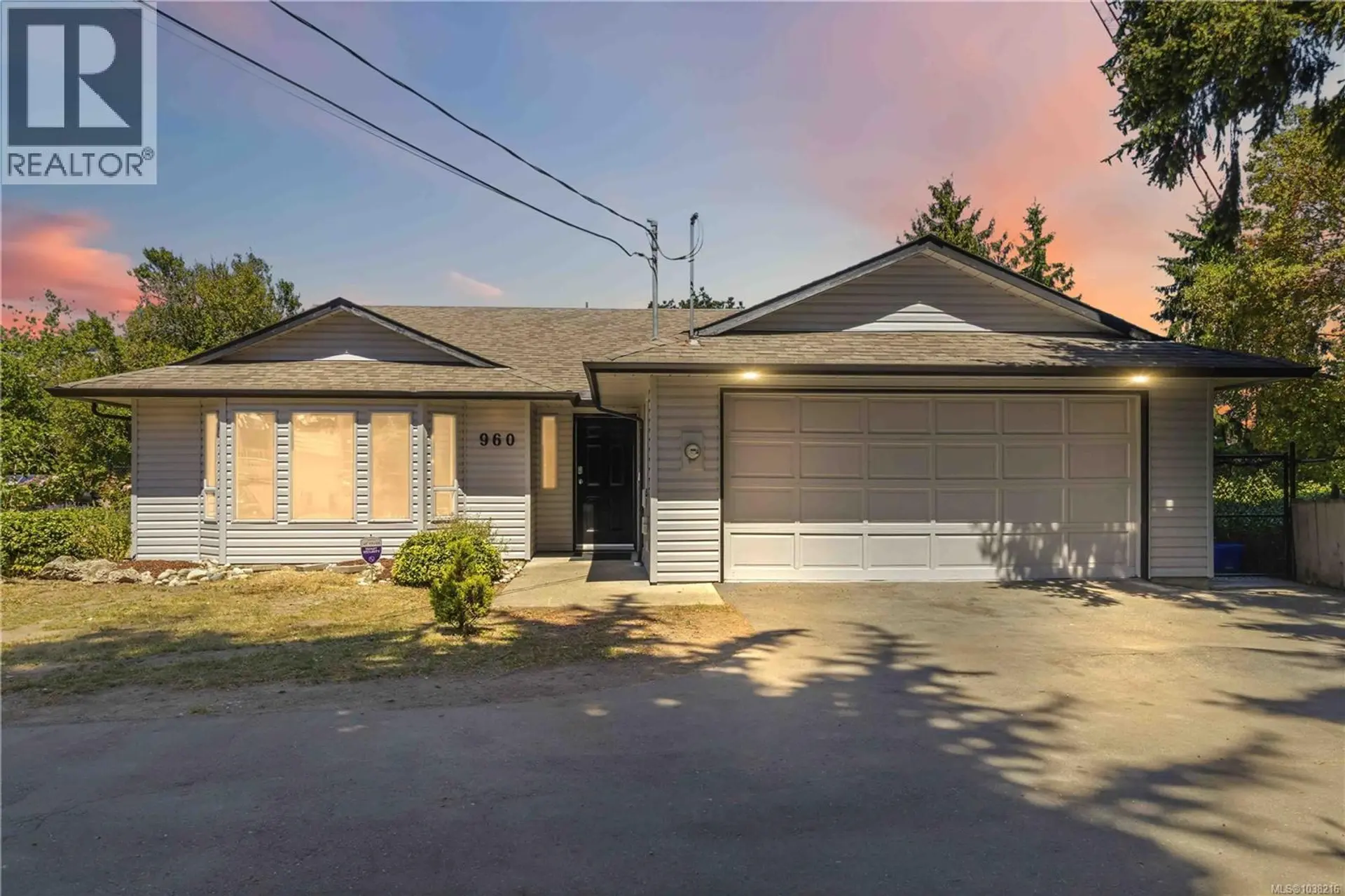 Property at 960 Dunford Ave, Langford, BC
