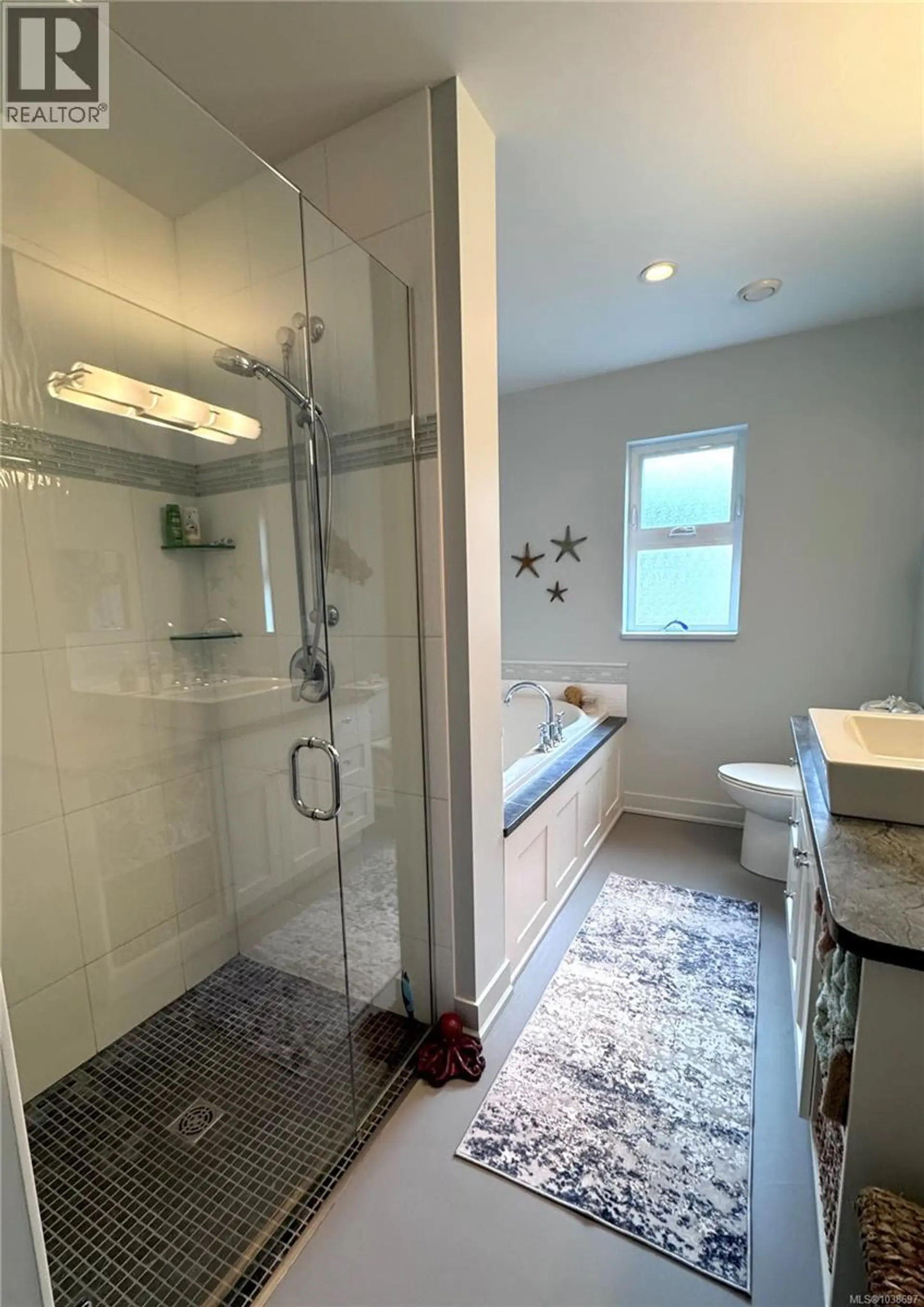 3881 Charlton Dr - Image 10