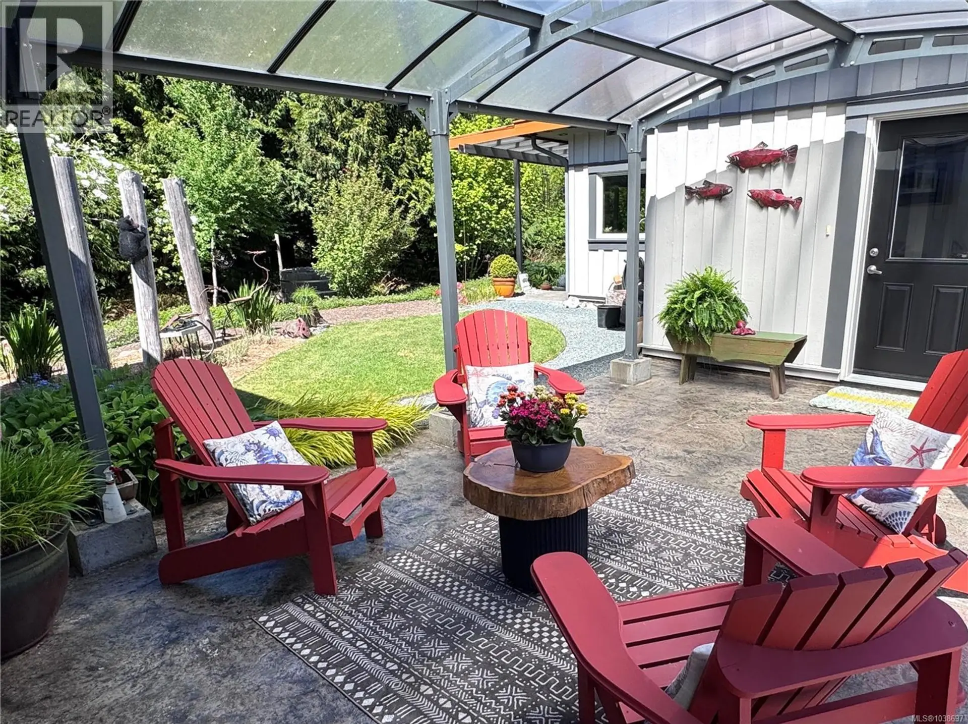 3881 Charlton Dr - Image 16