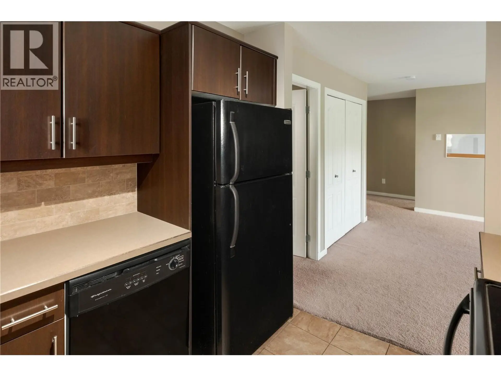 #1108 325 MCINTOSH Road - Image 4