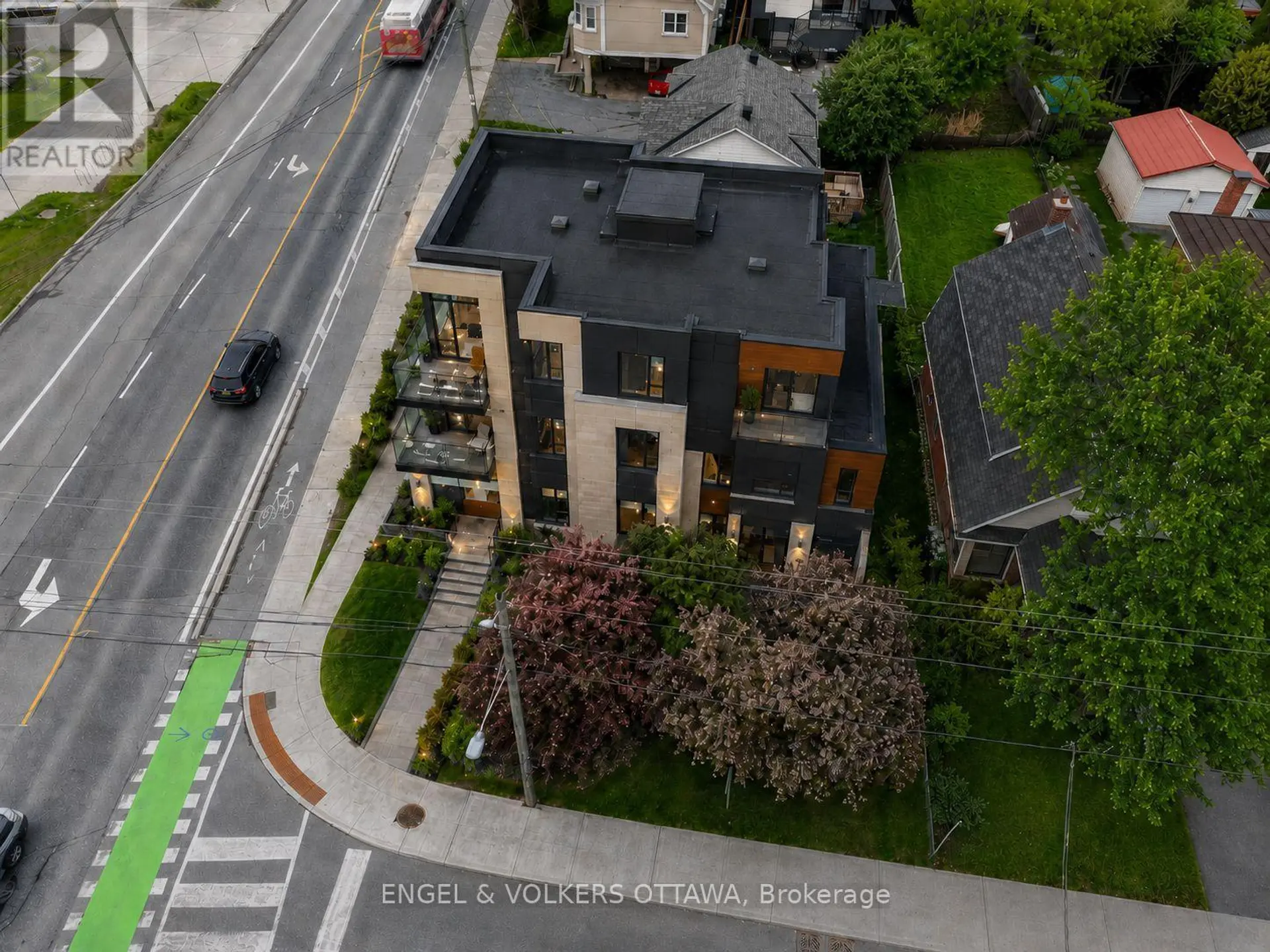 1 CAROLINE AVENUE - Image 4