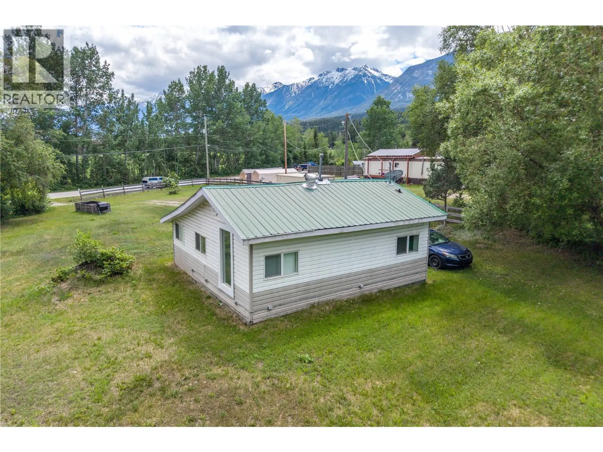 Property at 876 CANYON CREEK Road, Golden, BC