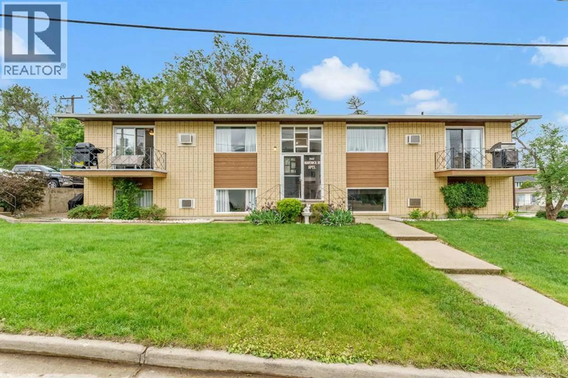 Property at 502 3 Avenue SE, Medicine Hat, AB