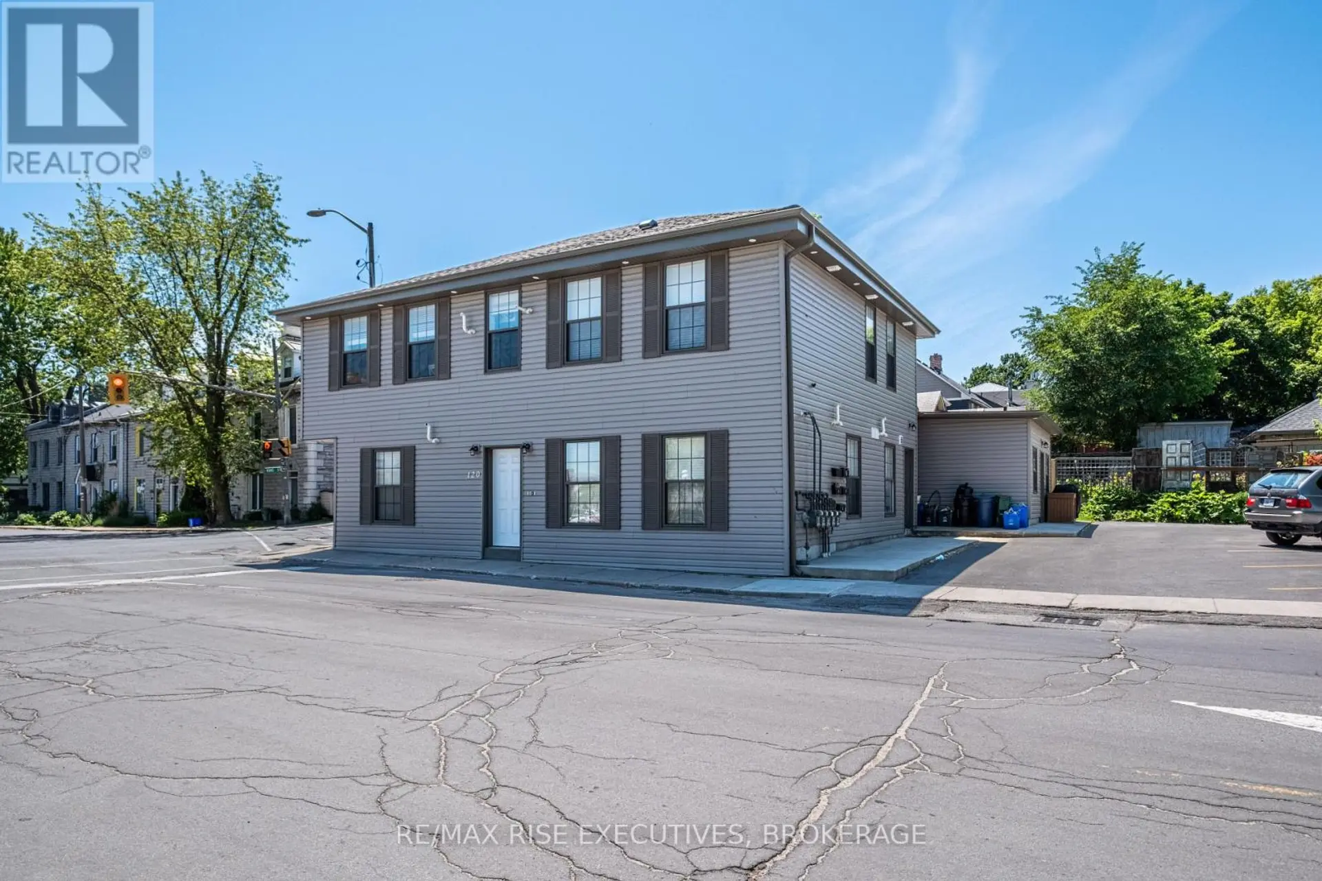 Property at 120 YONGE STREET, Kingston, ON