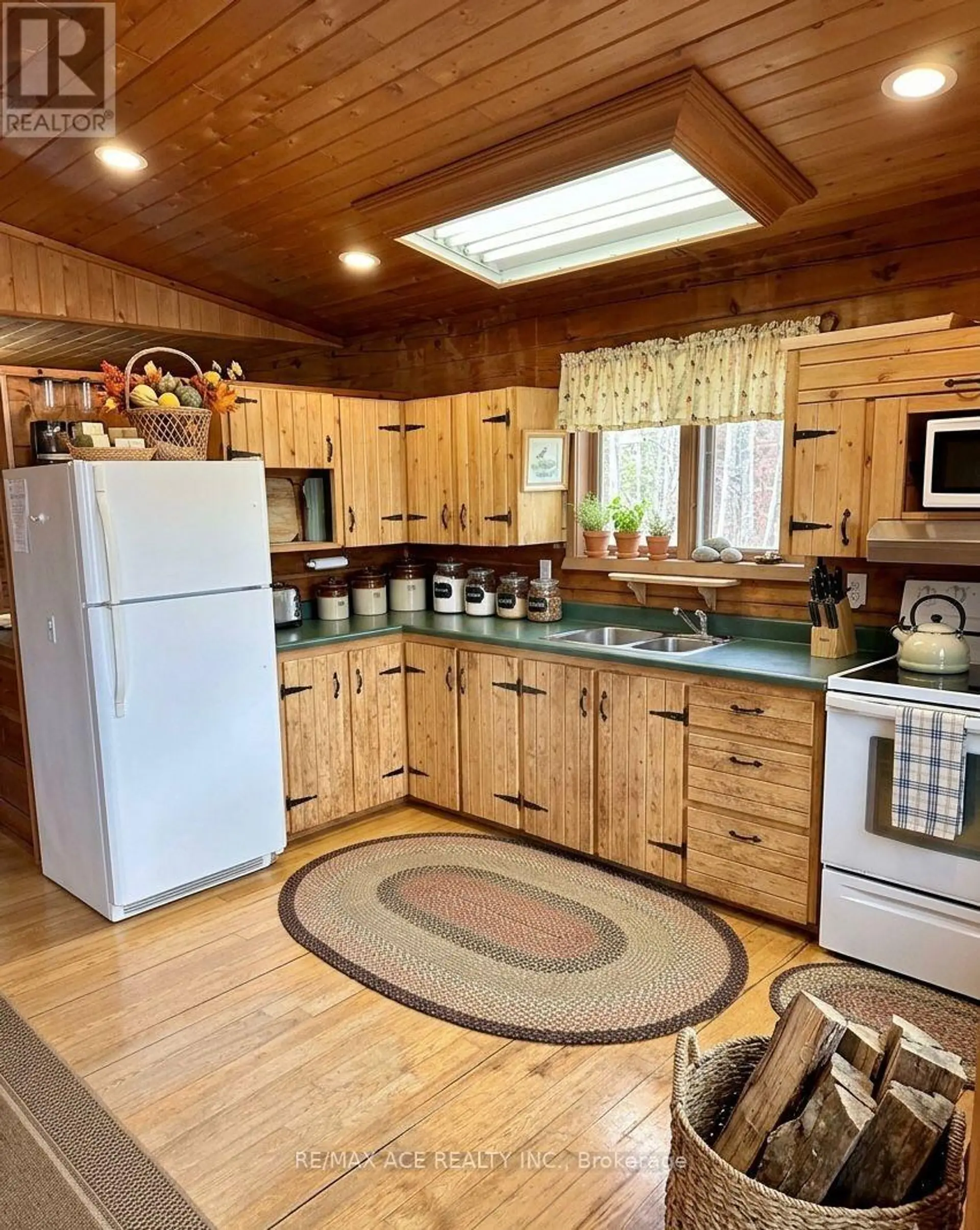 253 FARADALE DRIVE - Image 6