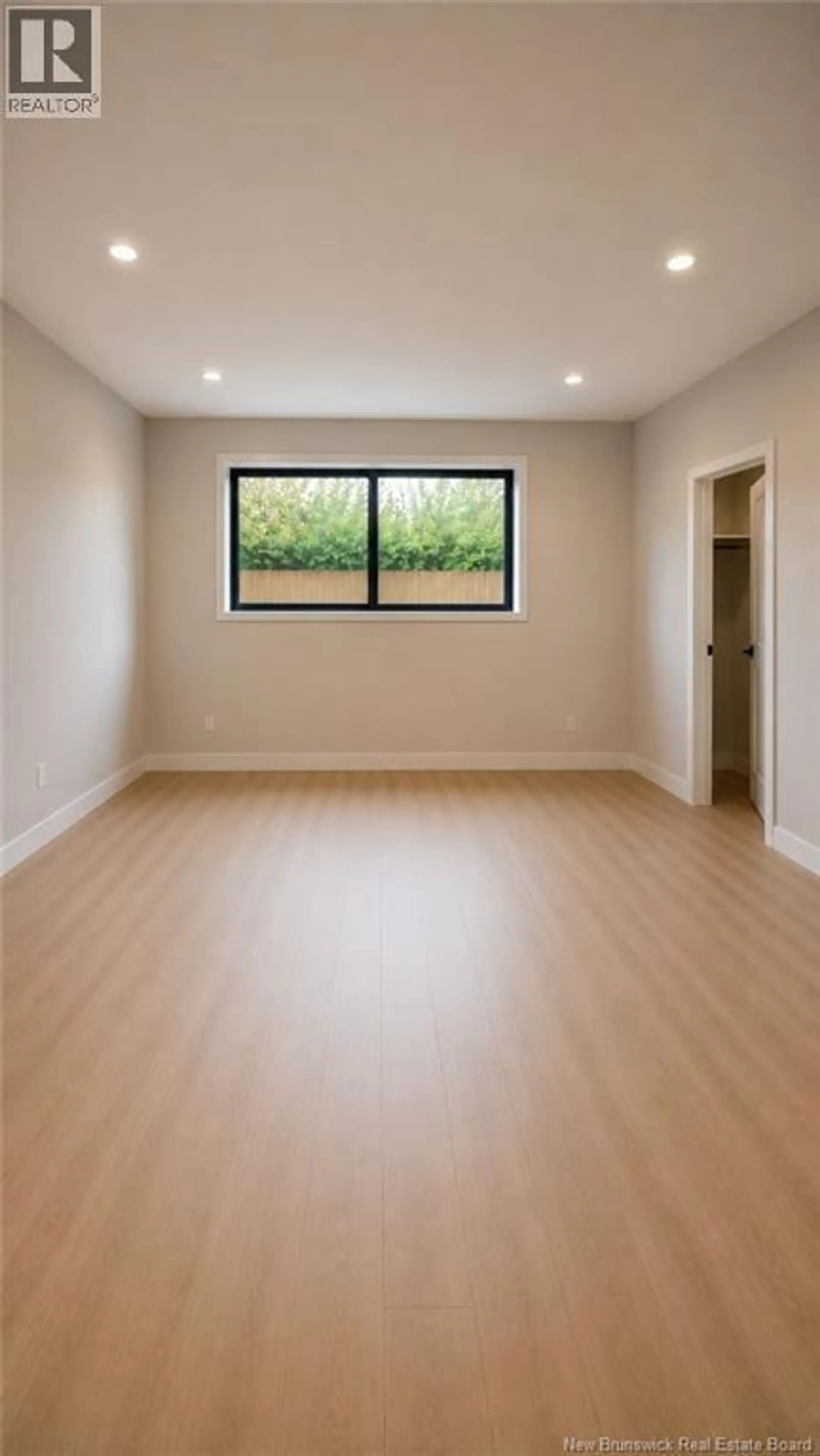 26-32 Rue Sebastien Street - Image 10