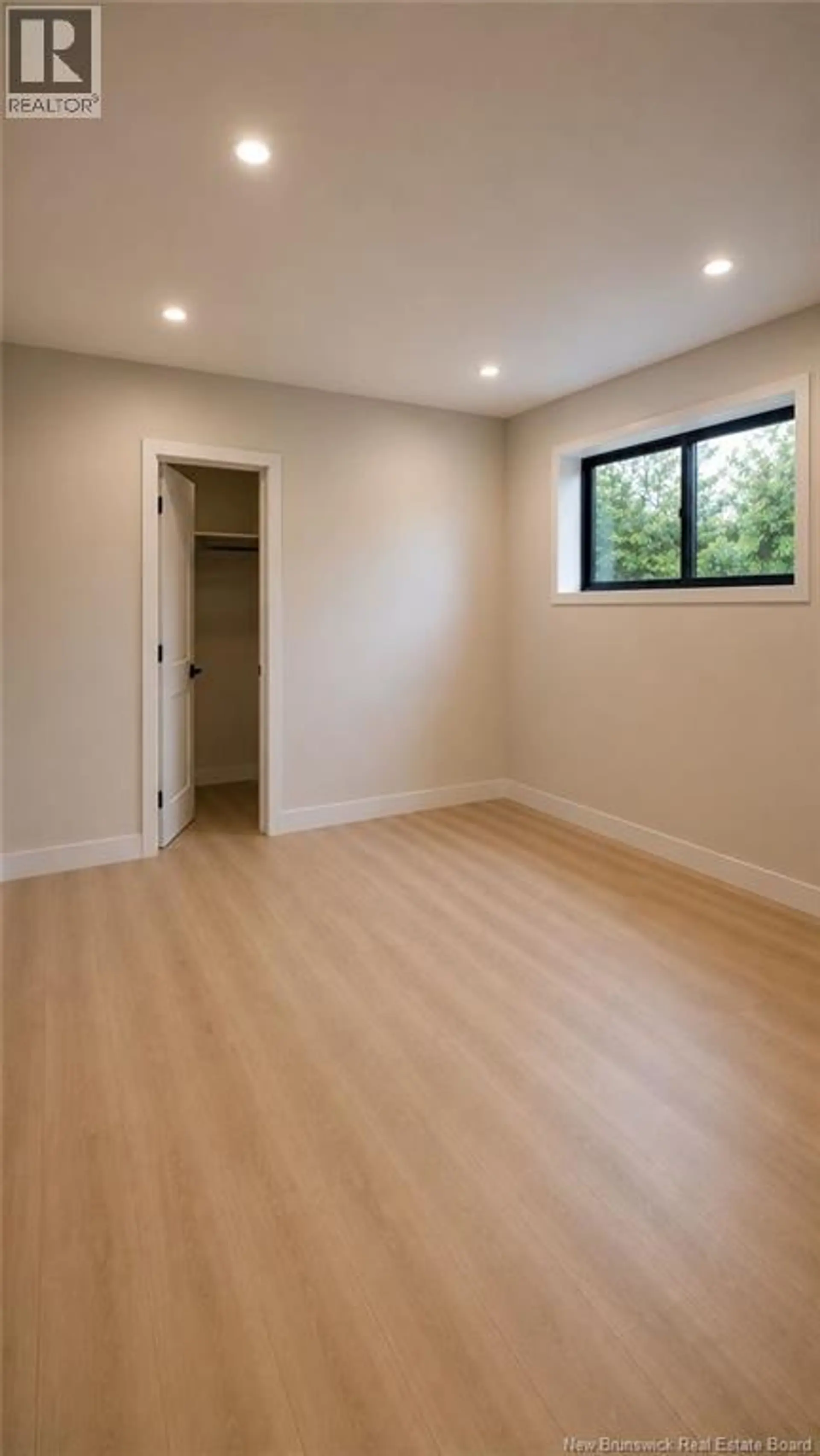 26-32 Rue Sebastien Street - Image 12