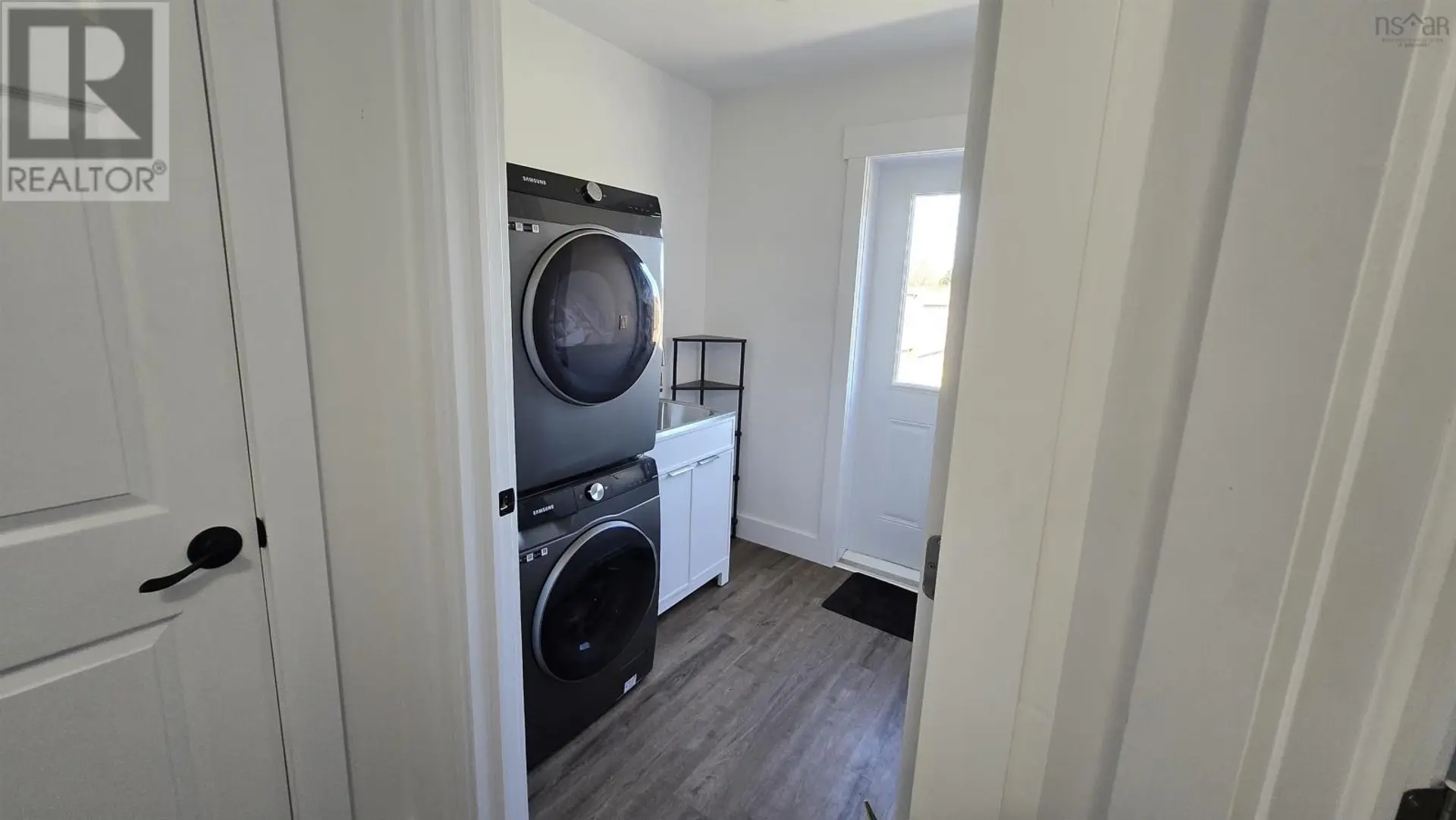 333 Nichols Avenue - Image 15
