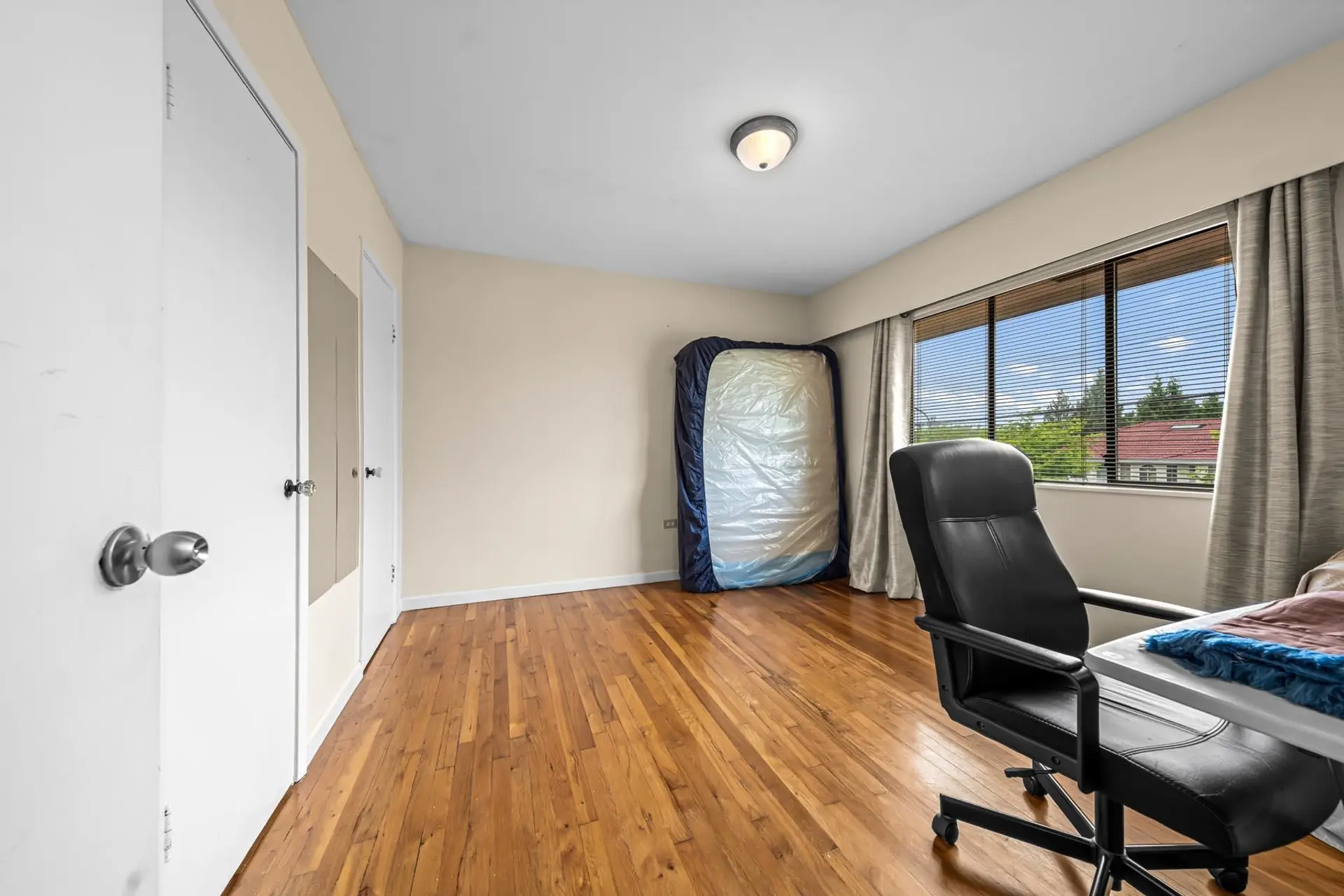 7624 Ulster Street - Image 10
