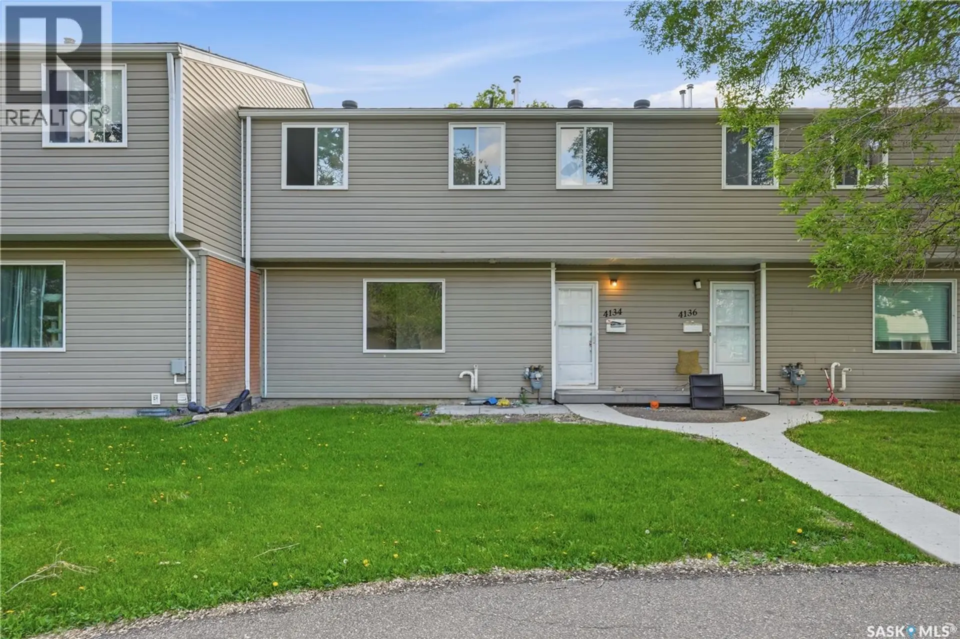 Property at #4134 Castle ROAD, Regina, SK