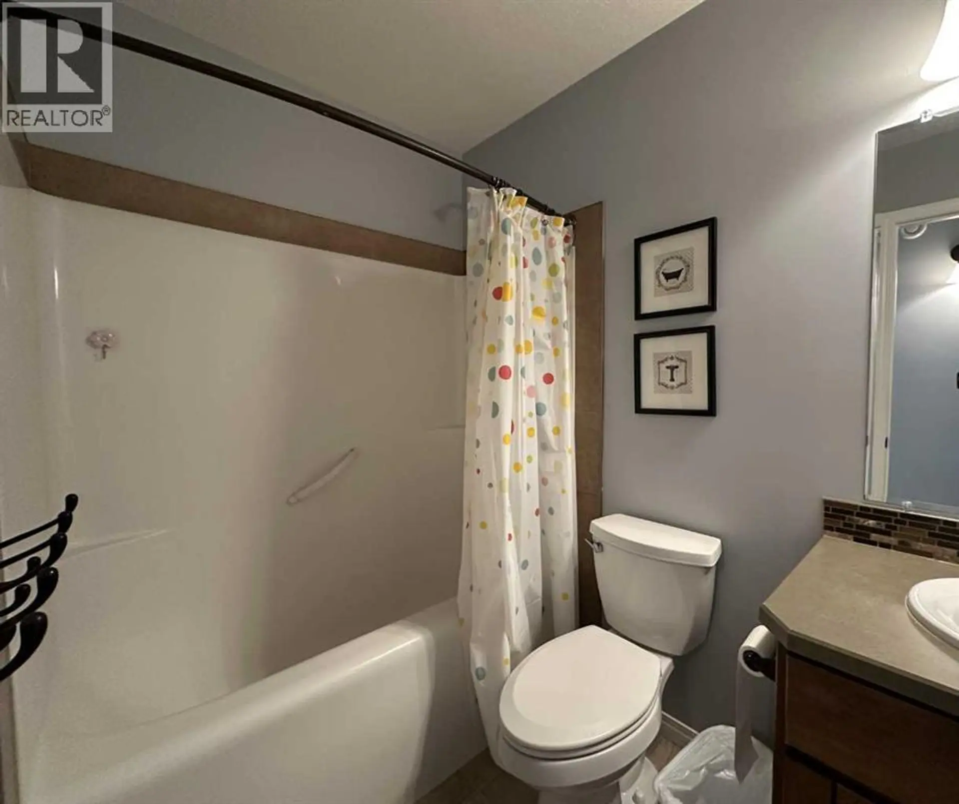 5018 61 AvenueClose - Image 14
