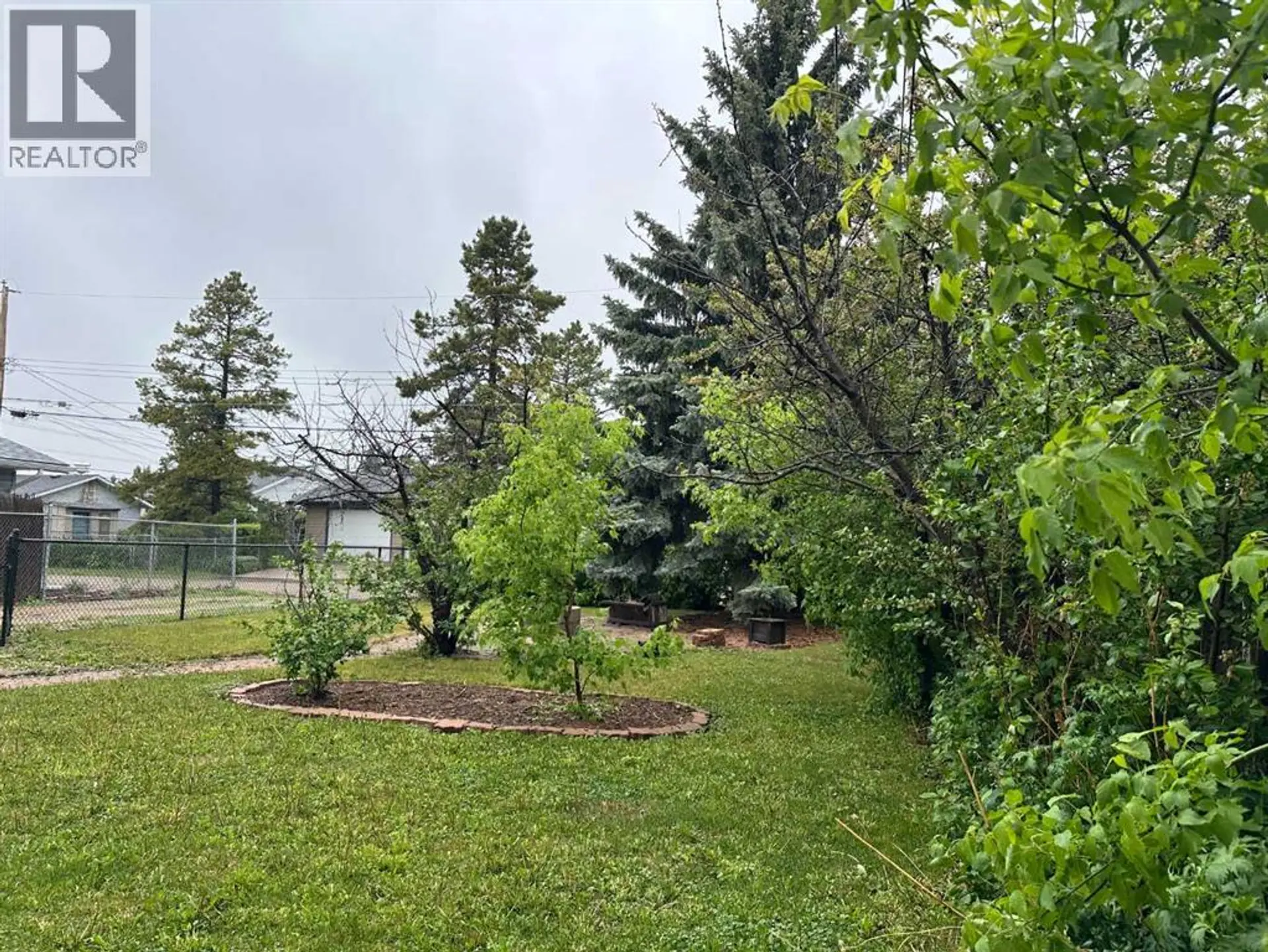 5018 61 AvenueClose - Image 6