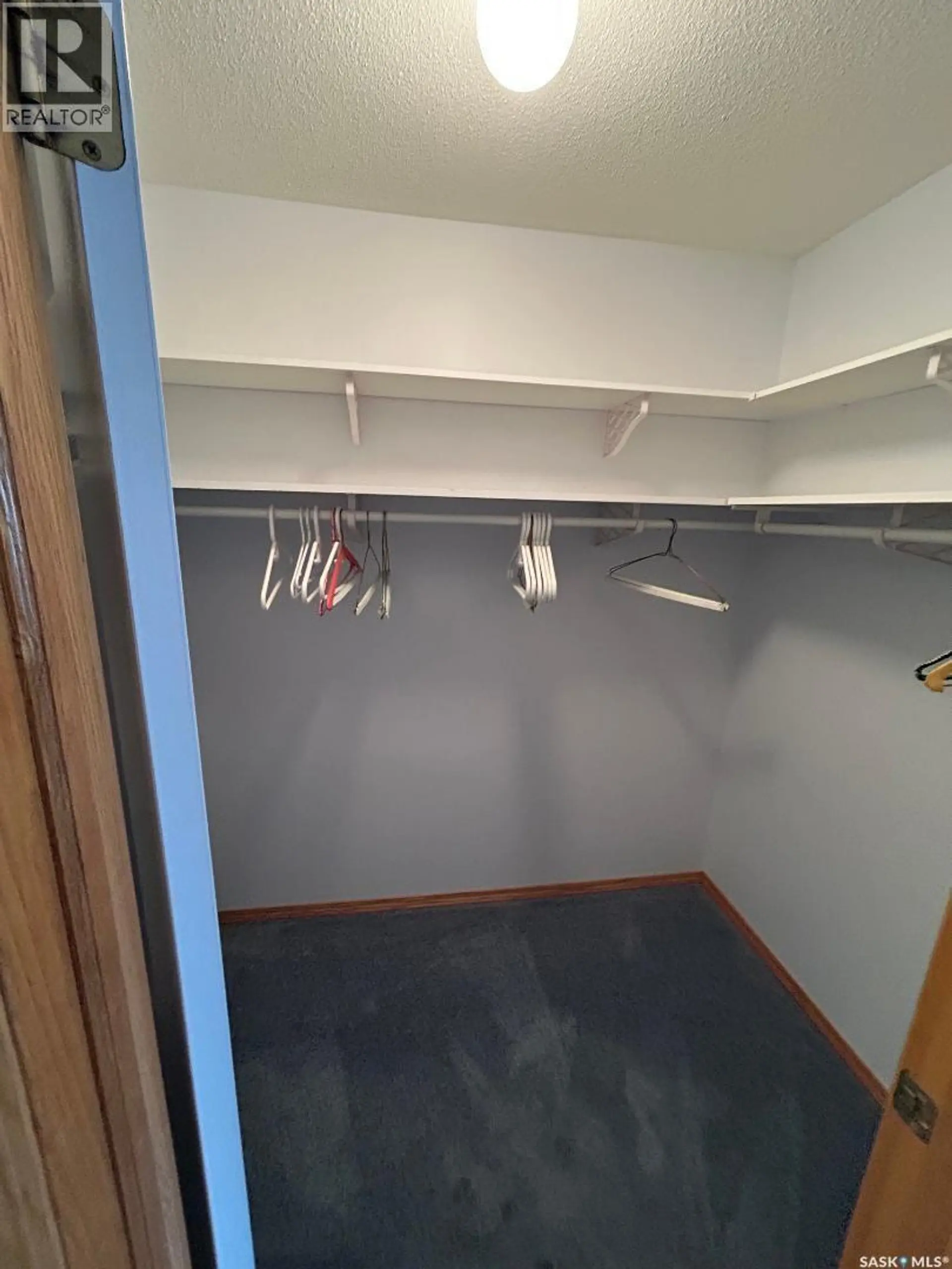 #305 303 Pinehouse DRIVE - Image 15