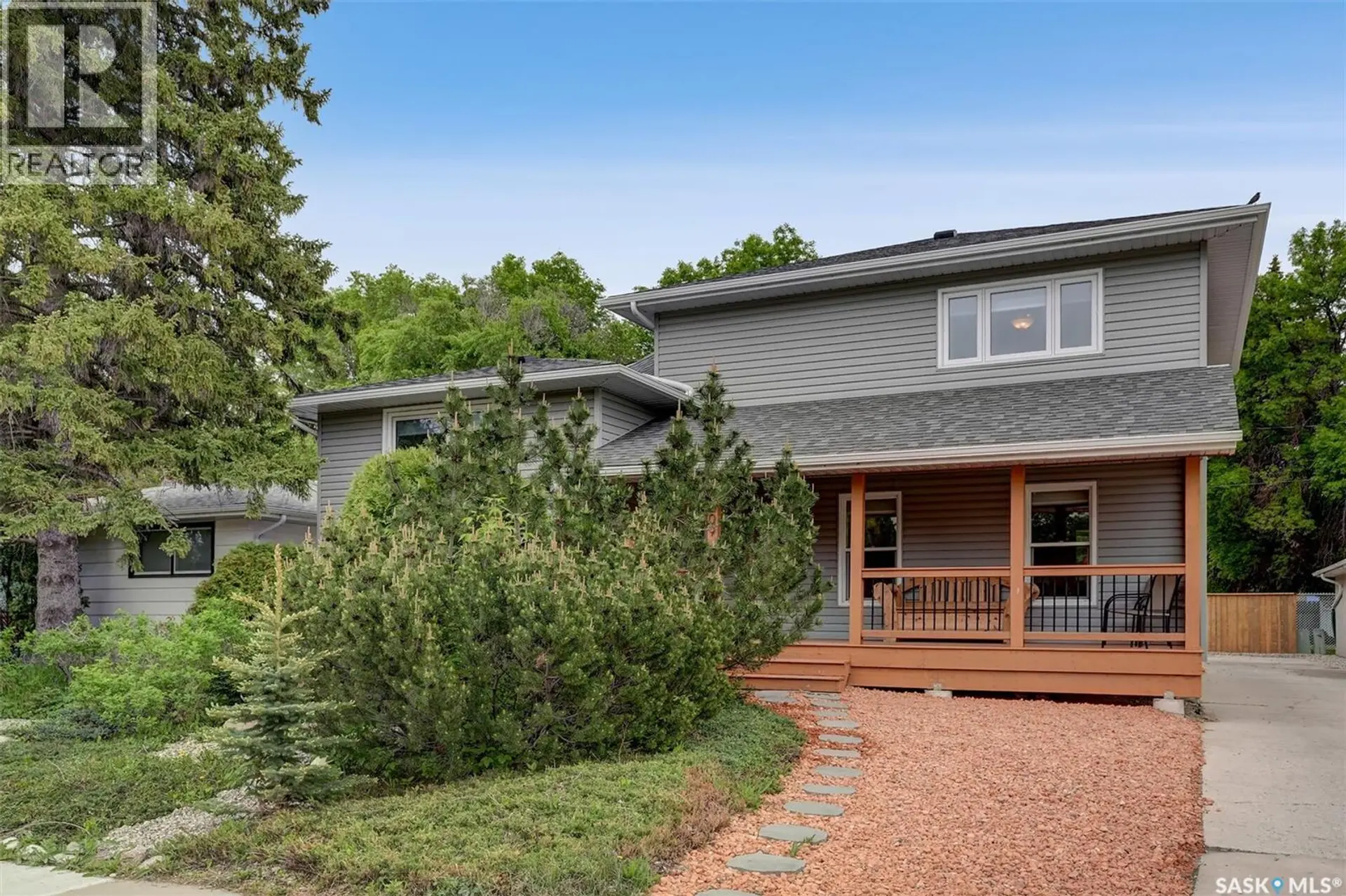 Property at 209 Douglas AVENUE E, Regina, SK