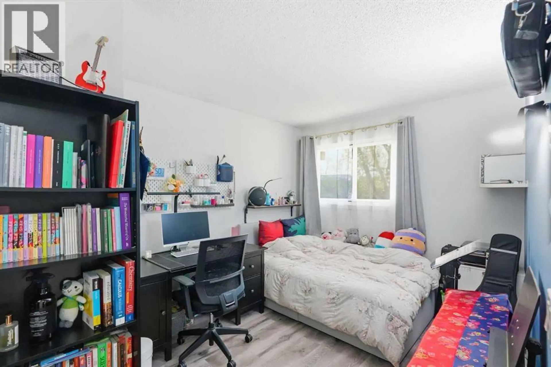 #411 3500 Varsity Drive NW - Image 9