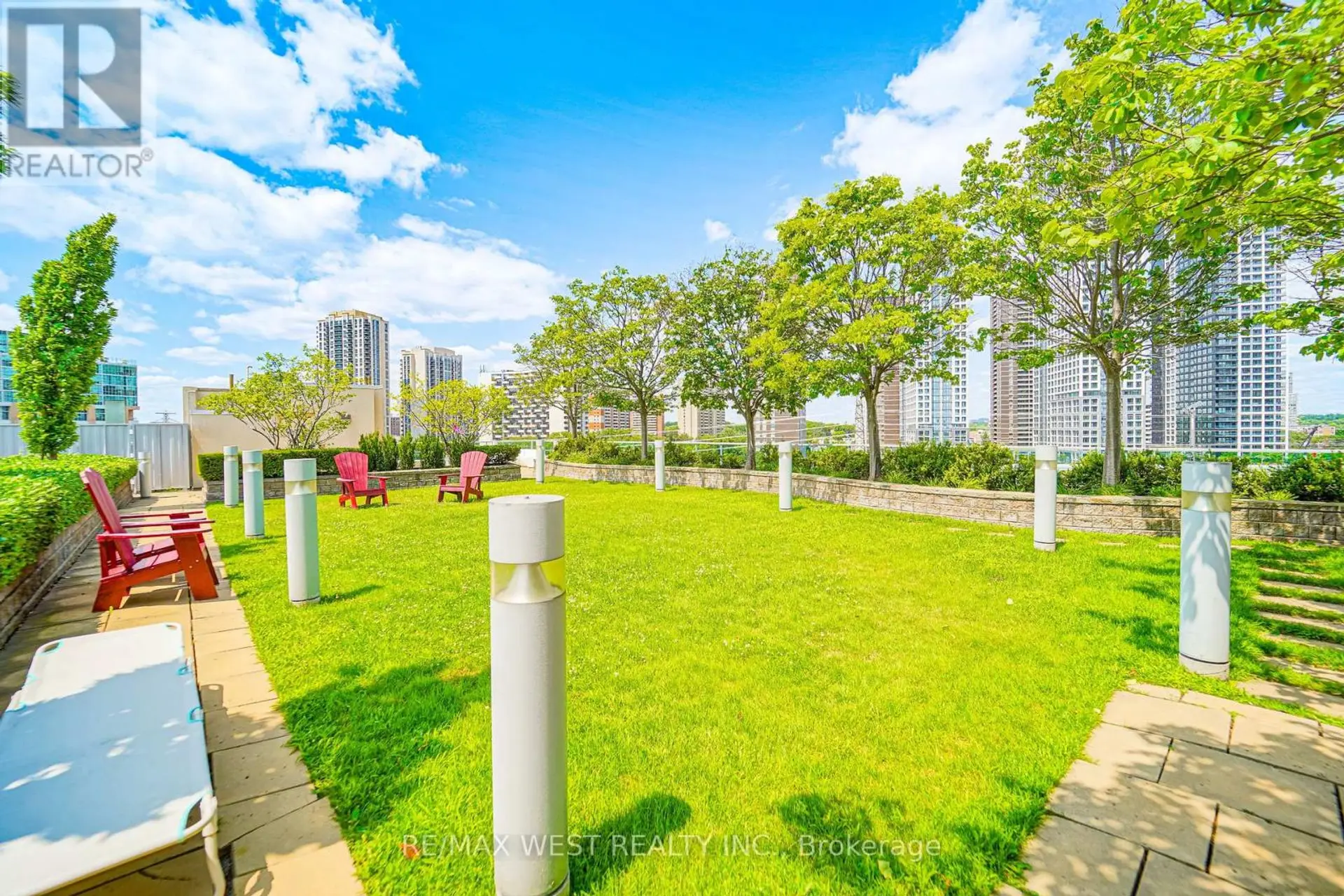 #609 3391 BLOOR STREET W - Image 9