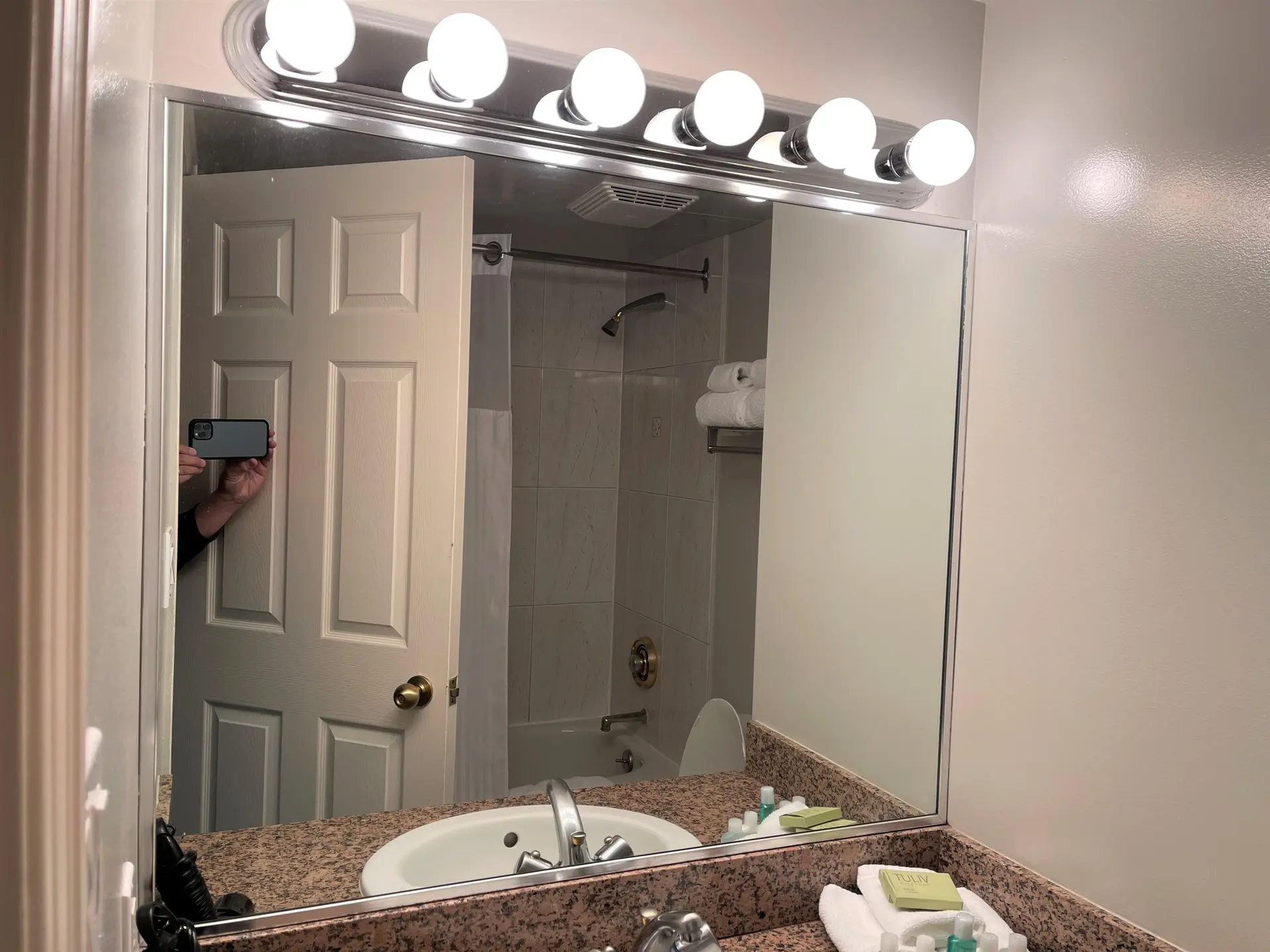 #512 838 Hamilton Street - Image 9