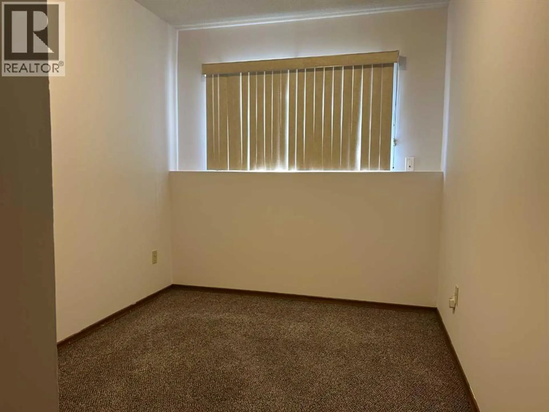 223 5 Street NW - Image 12