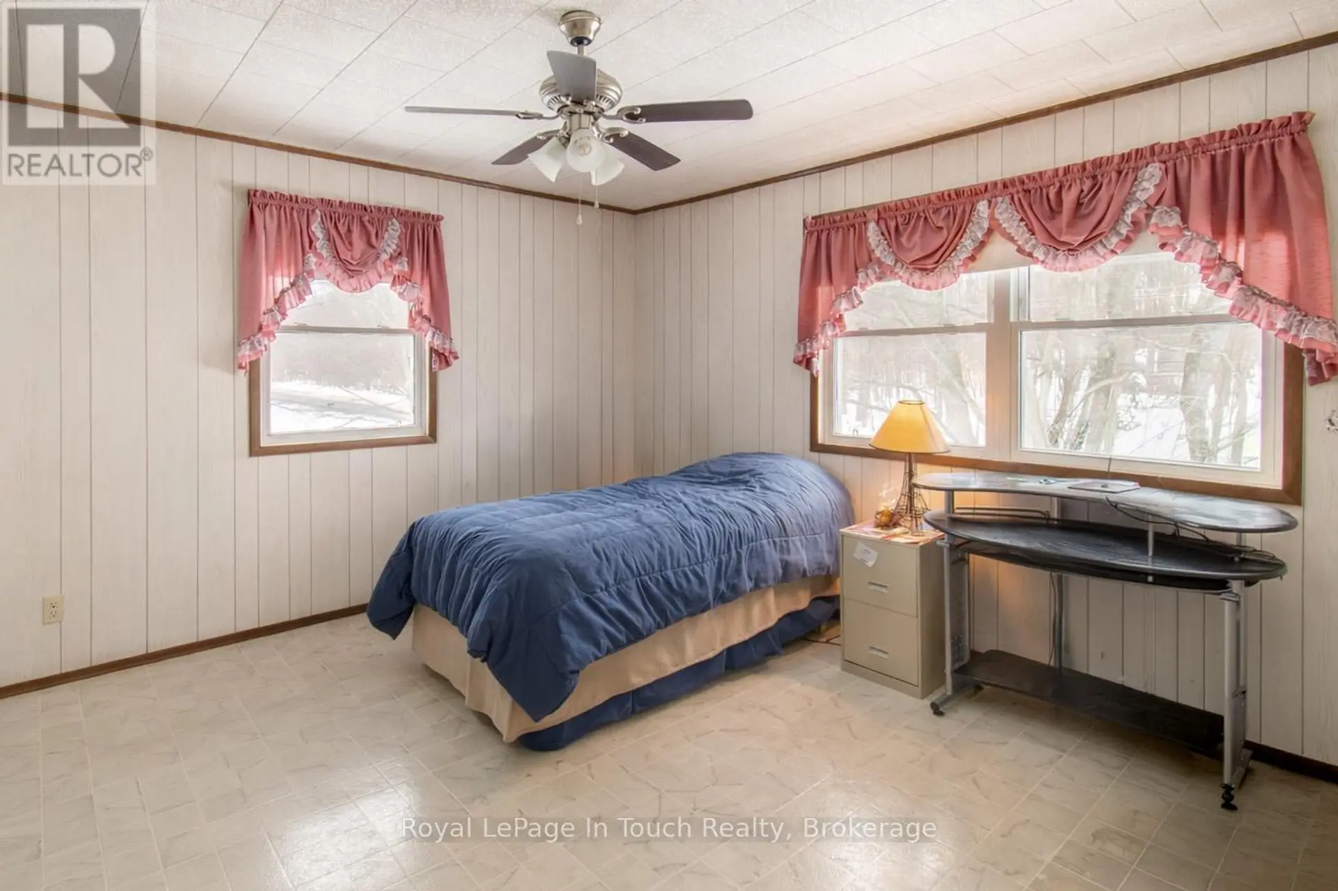 874 CEDAR POINT ROAD - Image 16