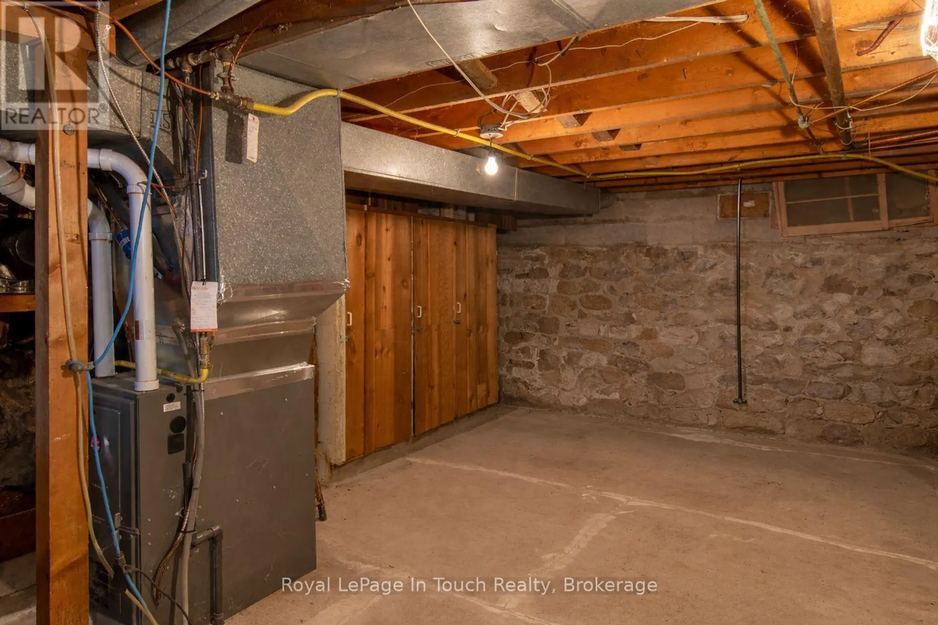 874 CEDAR POINT ROAD - Image 18