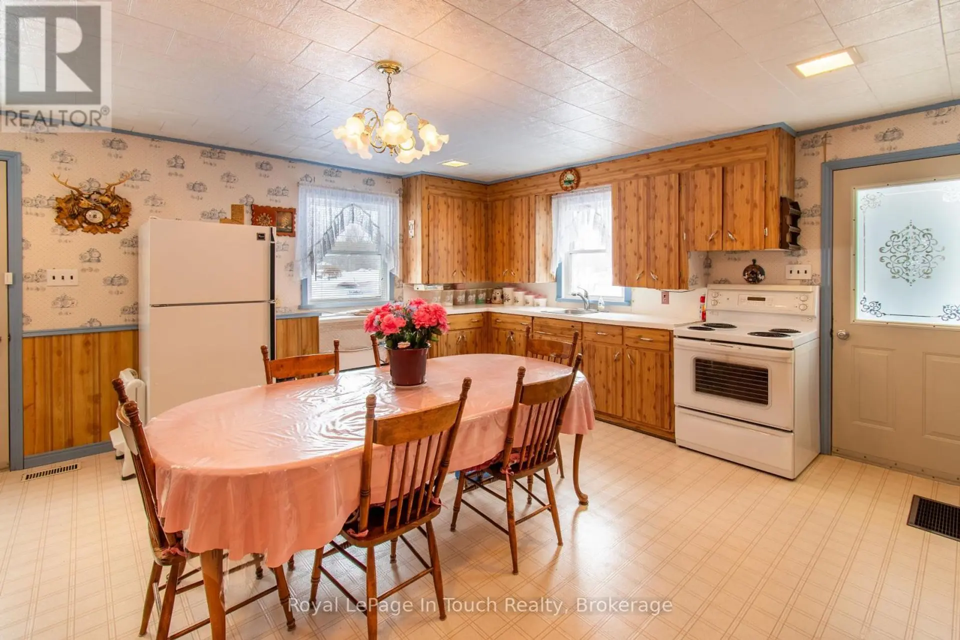 874 CEDAR POINT ROAD - Image 6