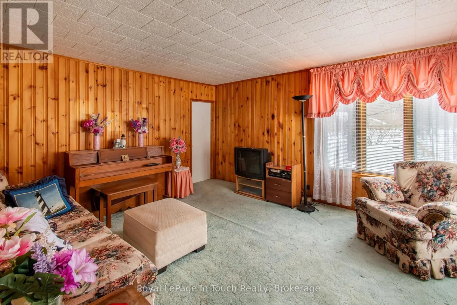 874 CEDAR POINT ROAD - Image 8