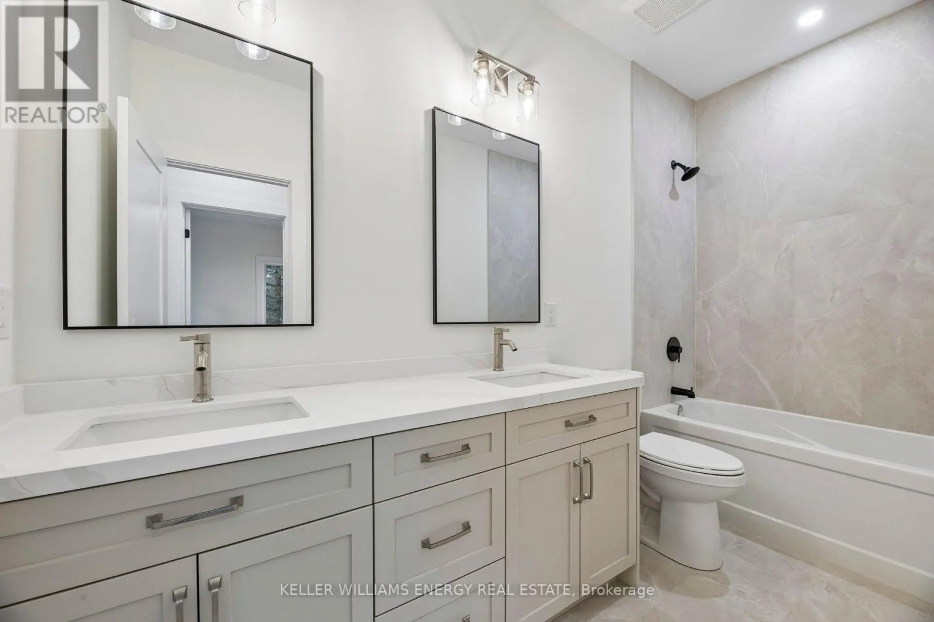 11 UNION STREET - Image 4