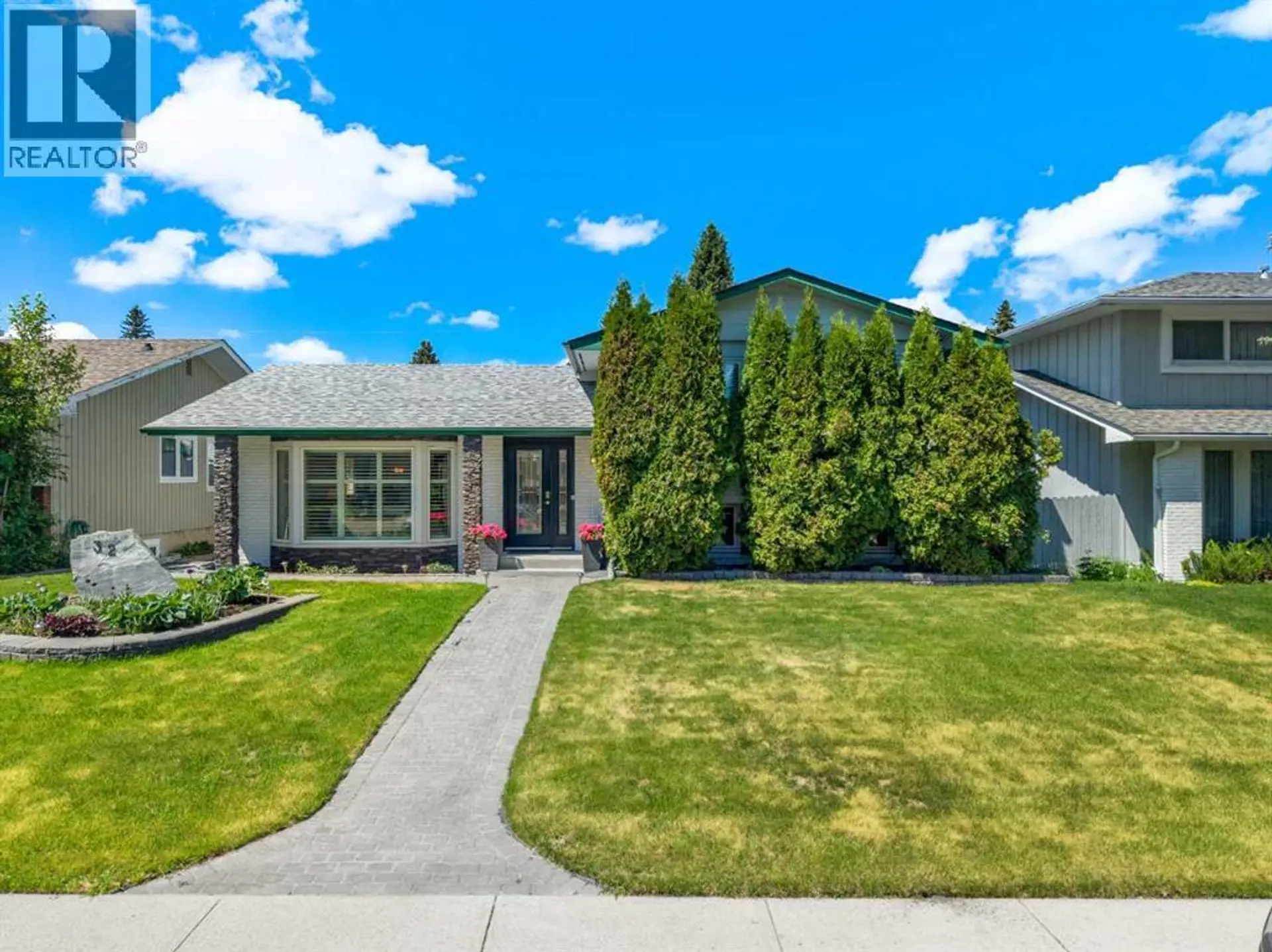 Property at 32 Lake Crimson Close SE, Calgary, AB