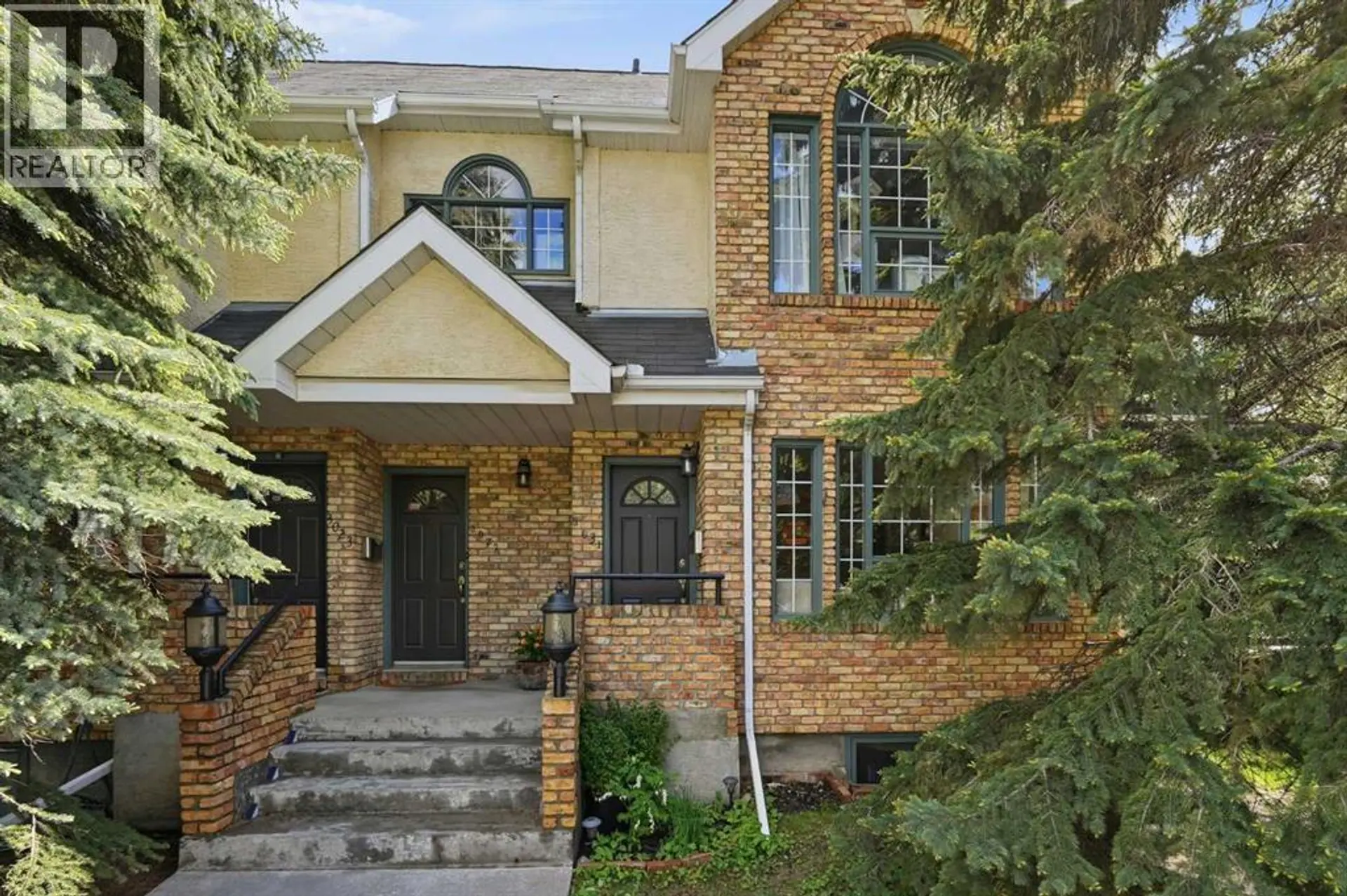 Property at 3031 23 Avenue SW, Calgary, AB