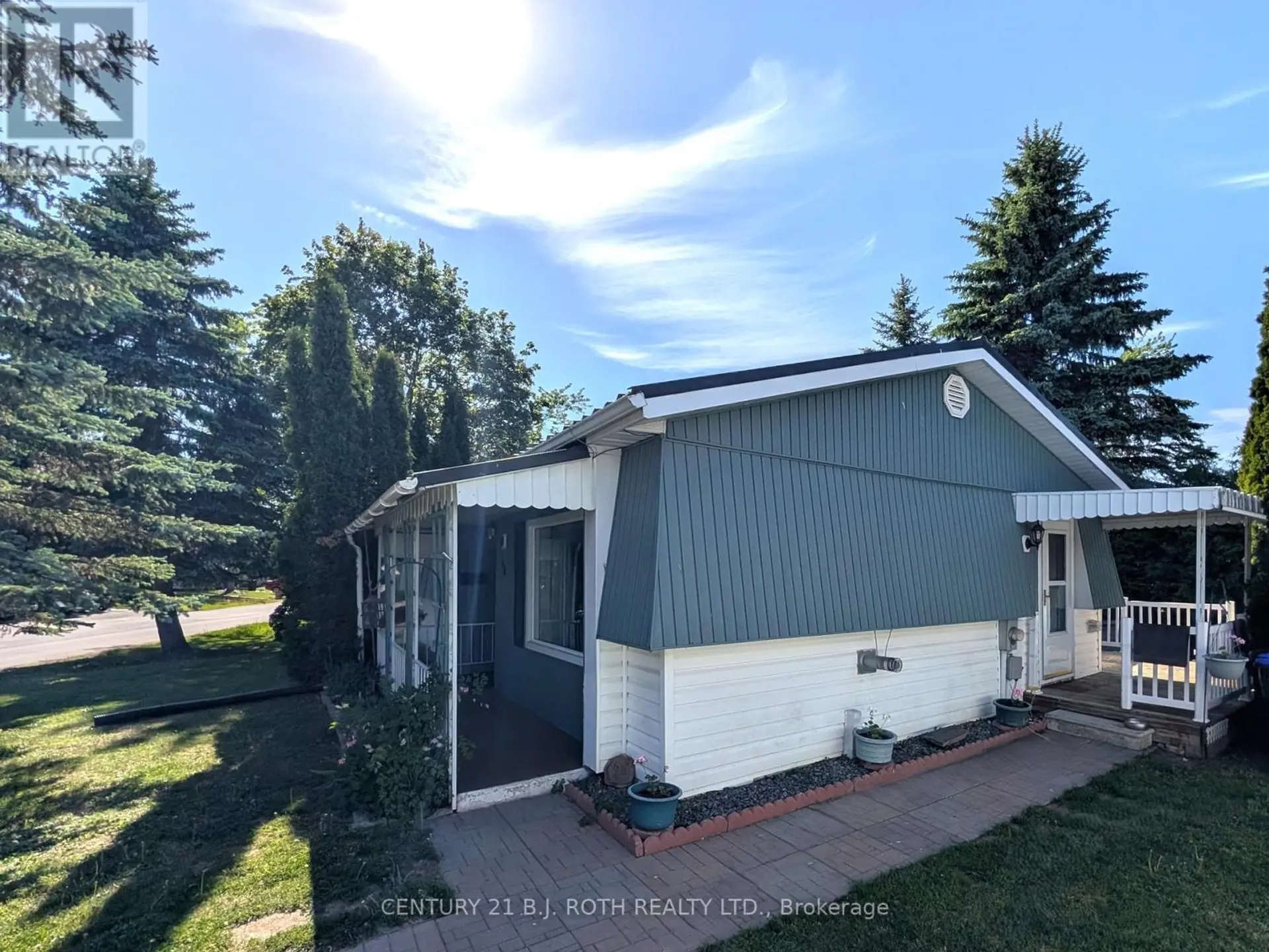 66 LINDEN LANE - Image 20