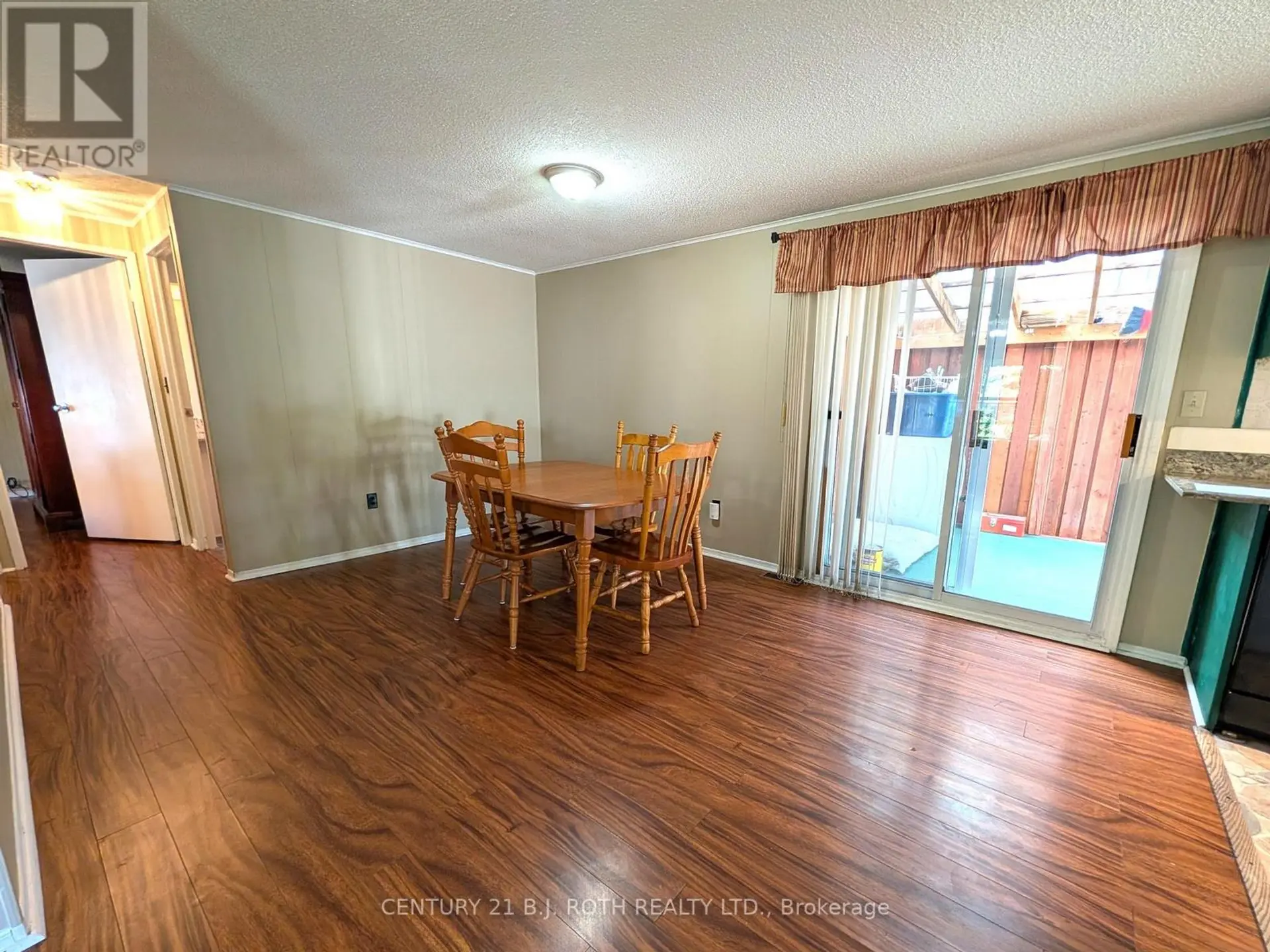 66 LINDEN LANE - Image 8