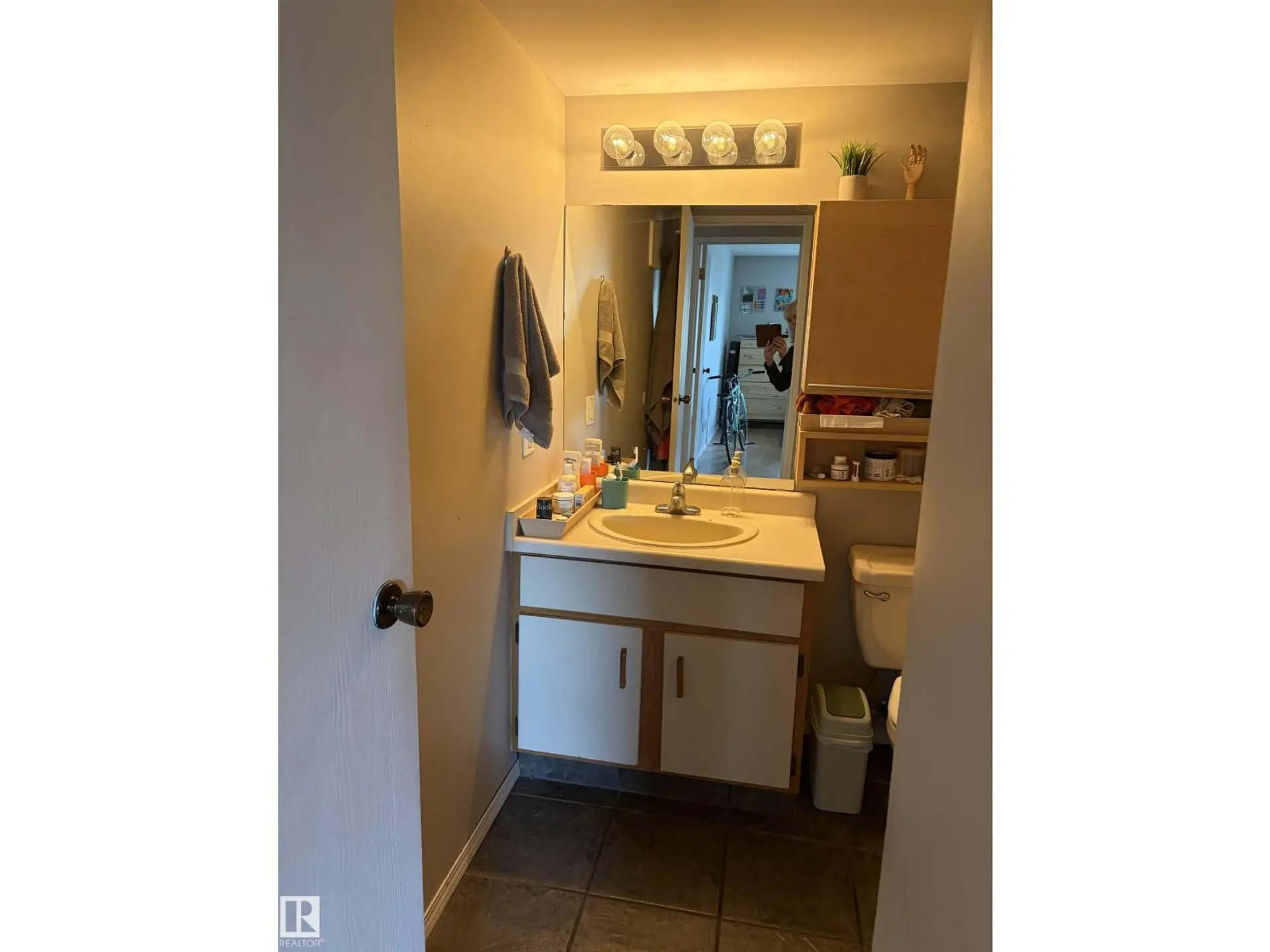 #304 9854 88 AV NW - Image 7